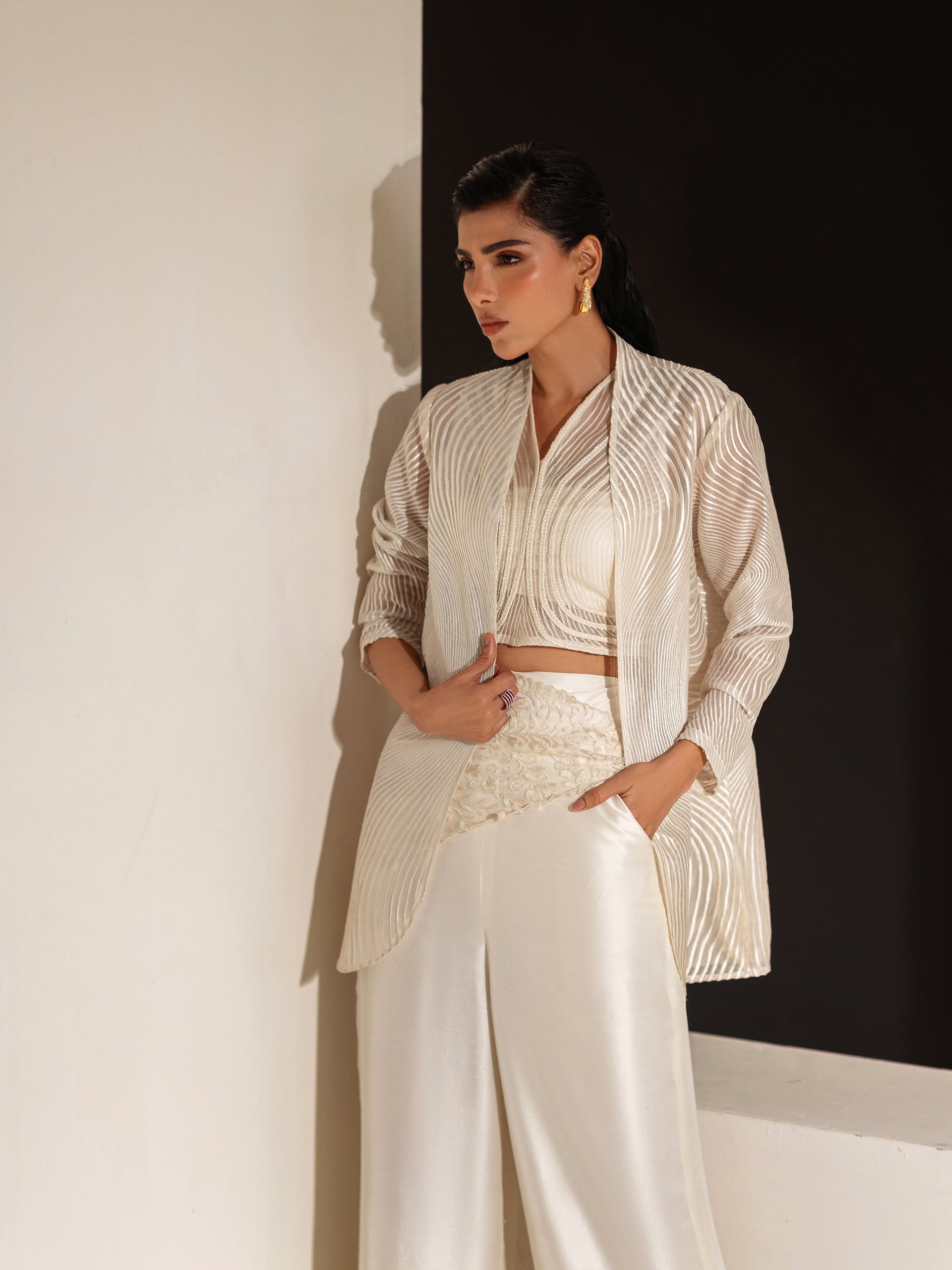 https://cdn.shopify.com/s/files/1/0768/4872/6205/files/azure-ivory-1.jpg?v=1778312303