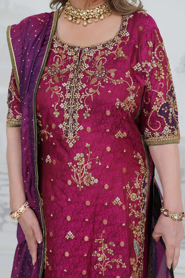 Farah Talib Aziz – Bita Magenta Style