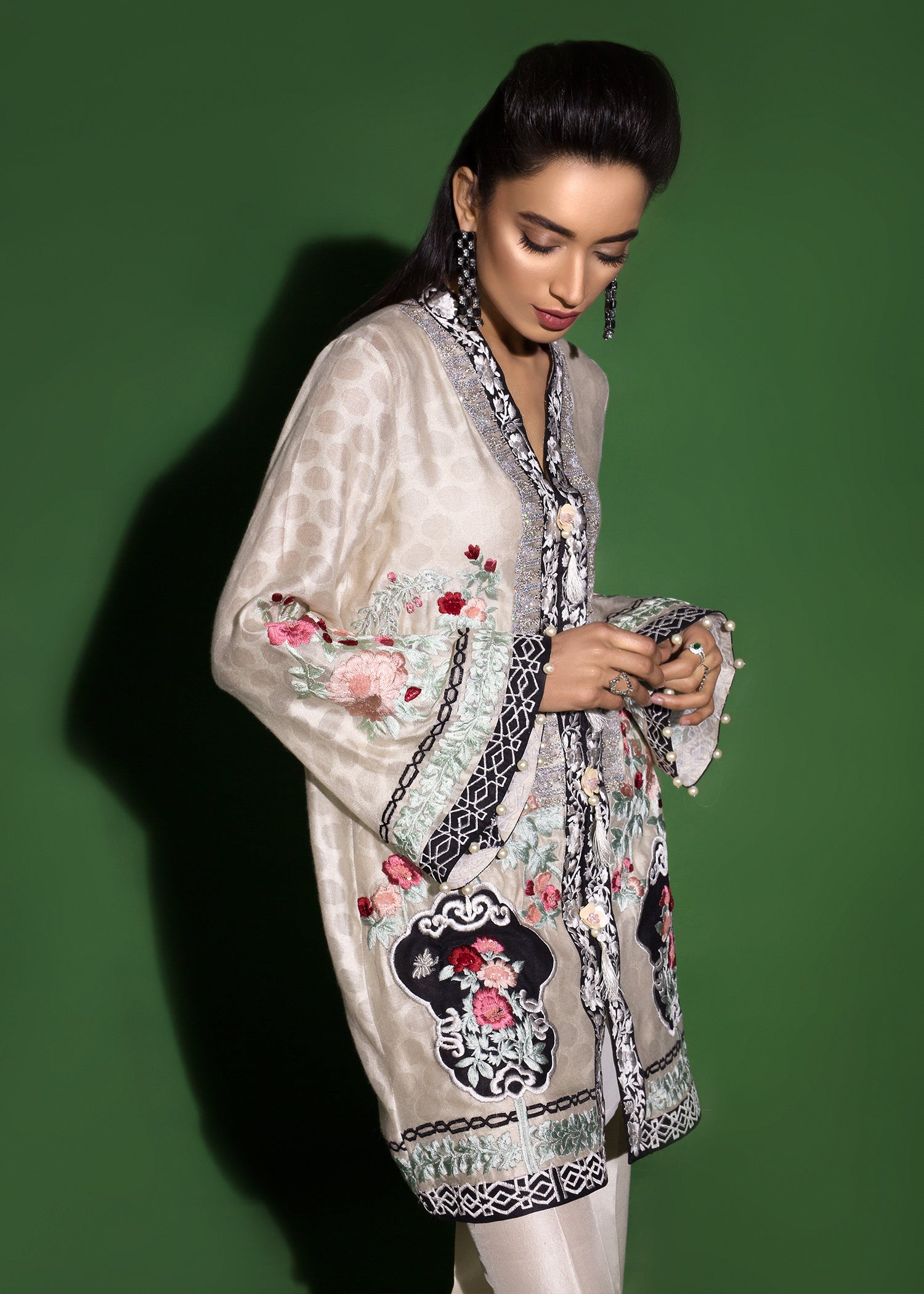 https://cdn.shopify.com/s/files/1/1625/9005/products/bjhiuiuiui.jpg?v=1551272123