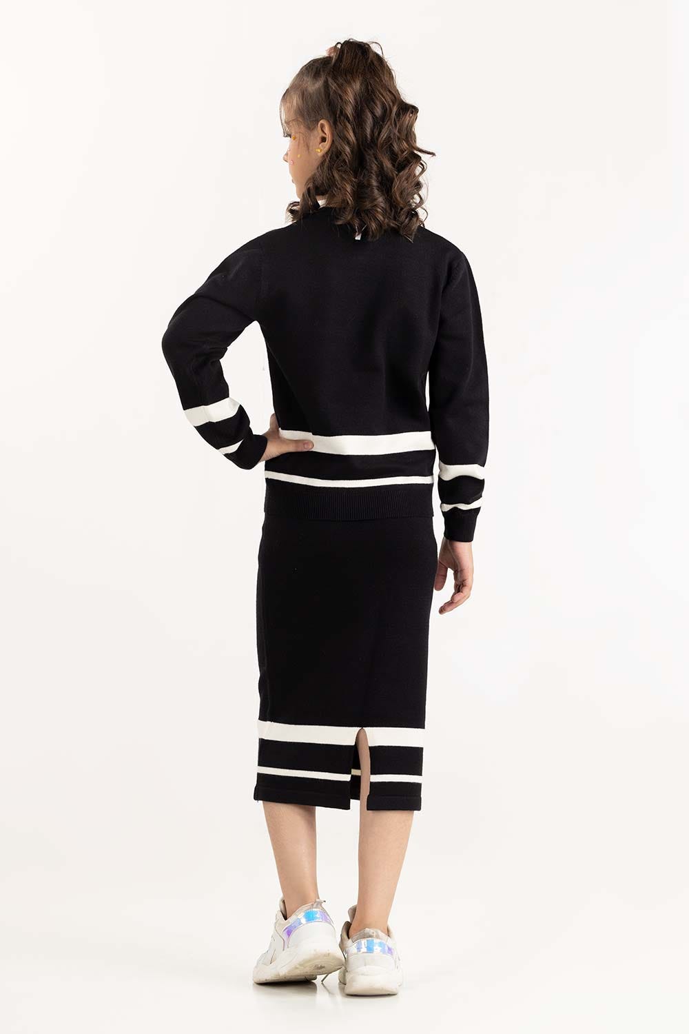Junior Girl Black Striped Knit Sweater