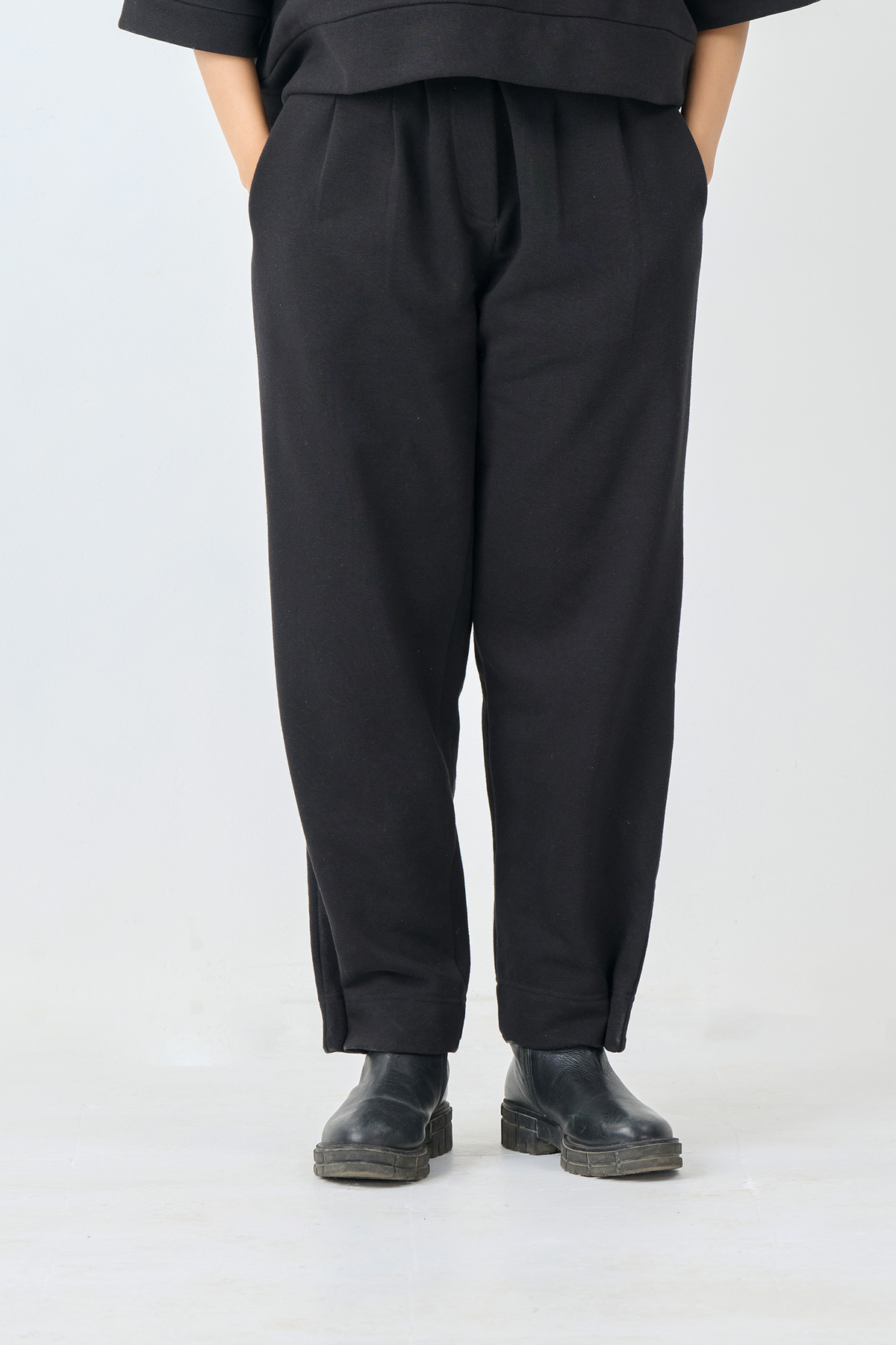 Interlock Comfort Pants (Black)