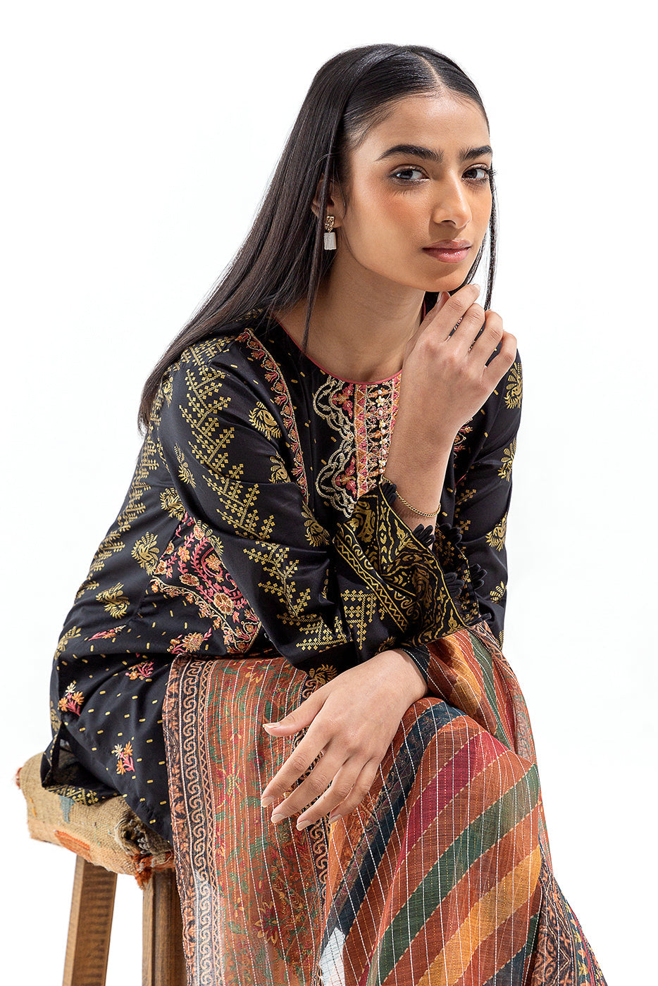 3 Piece Lawn Suit (Luxury Pret)