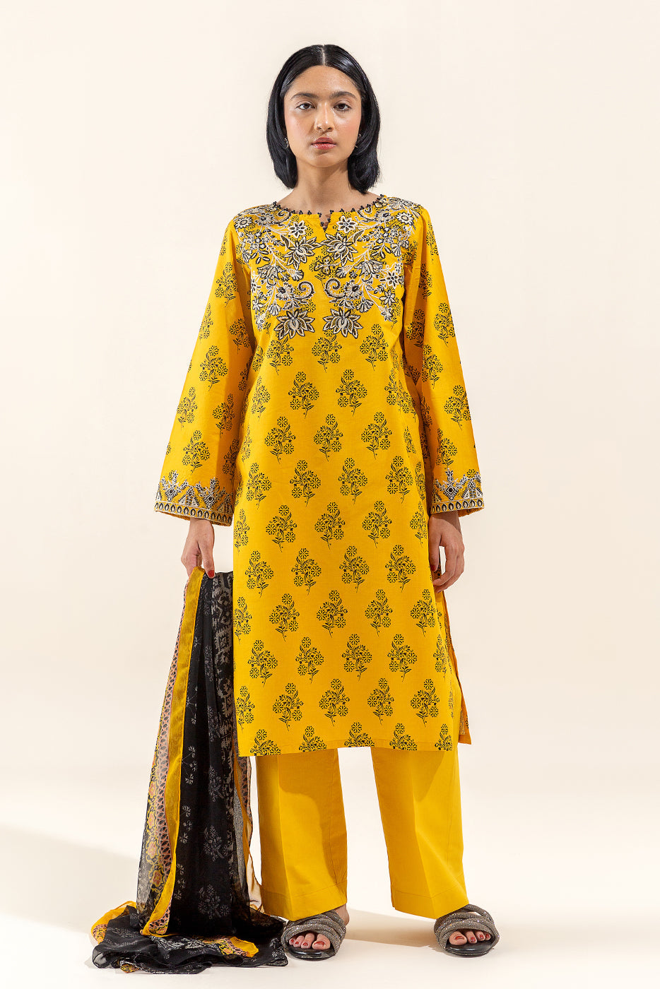2 PIECE EMBROIDERED LAWN SUIT-HARVEST GOLD (UNSTITCHED)