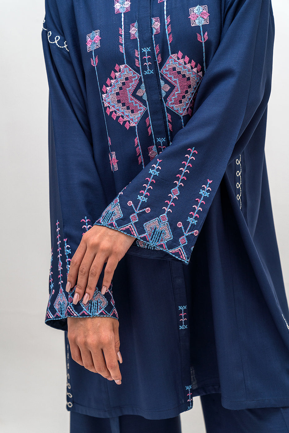 2 Piece Embroidered Viscose Suit (Pret)
