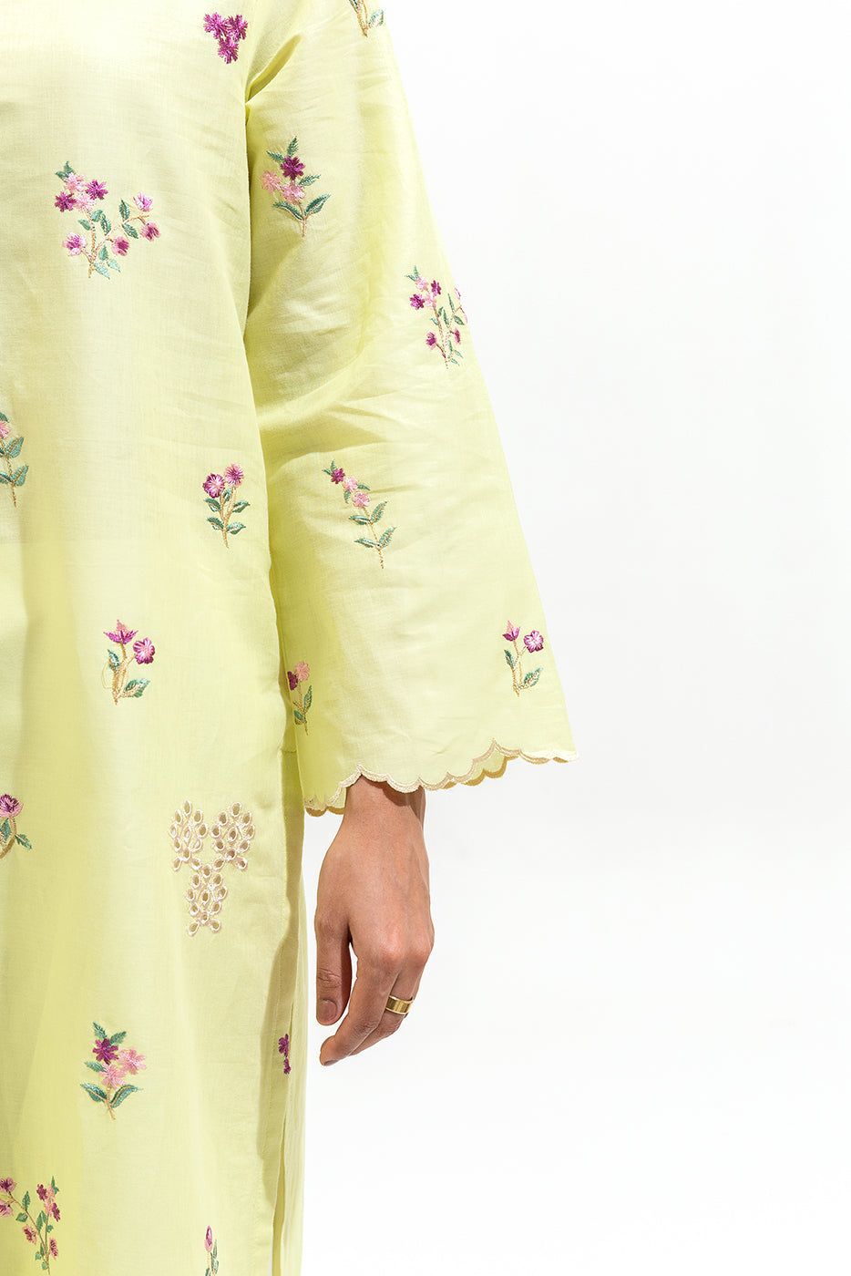 Embroidered Lawn Shirt (Pret)