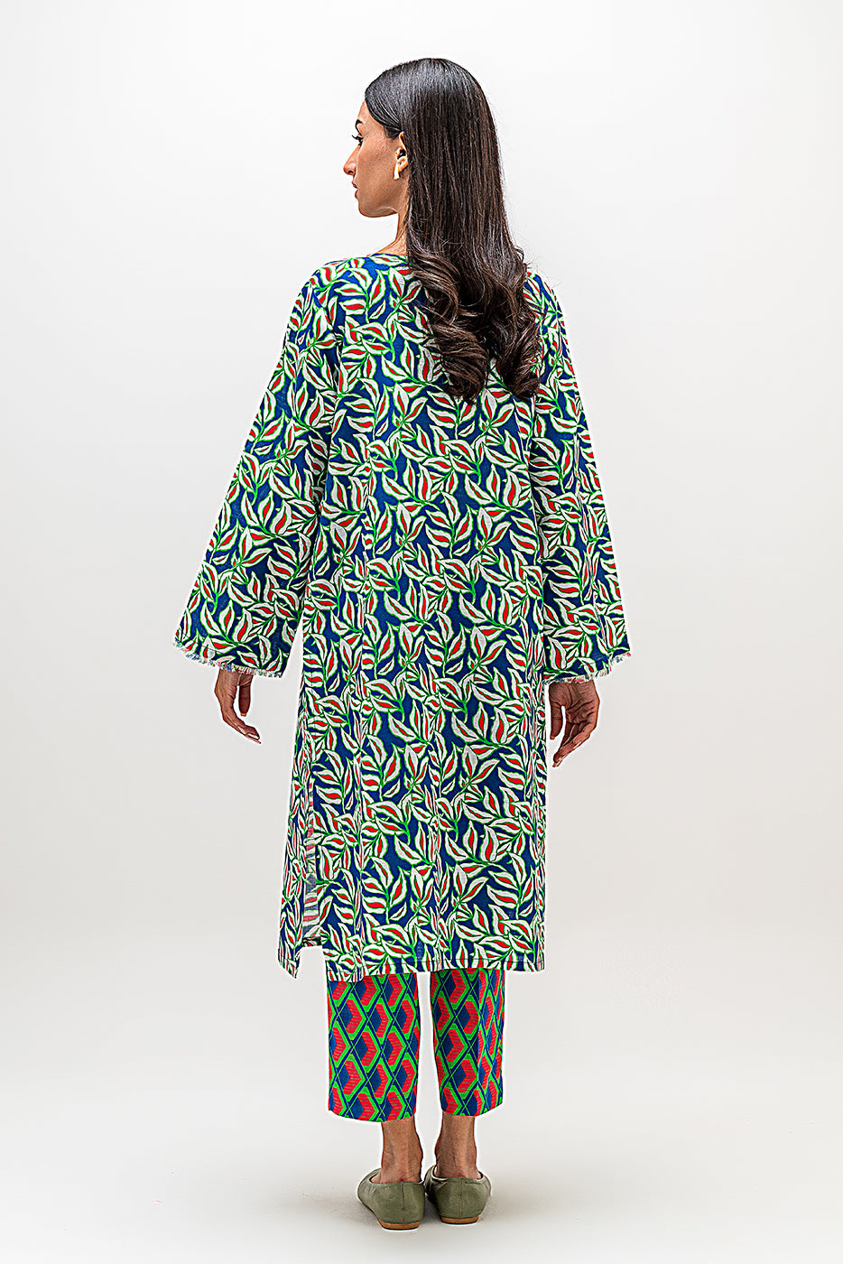 2 Piece Printed Khaddar Suit (Pret)