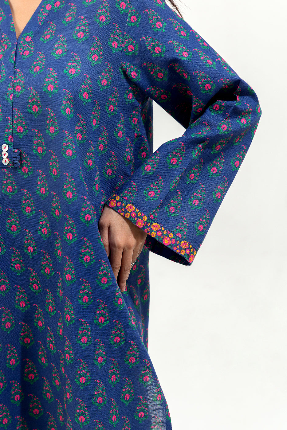 2 Piece Printed Khaddar Suit (Pret)