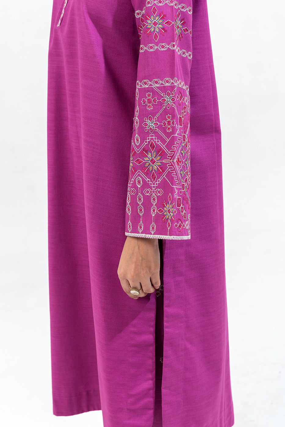 2 Piece Embroidered Khaddar Suit (Pret)