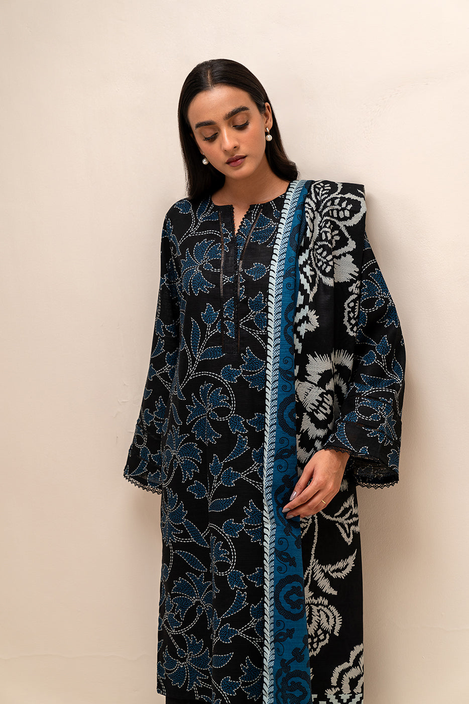 3 Piece Printed Khaddar Suit-Cedar Stitch (Unstitched)