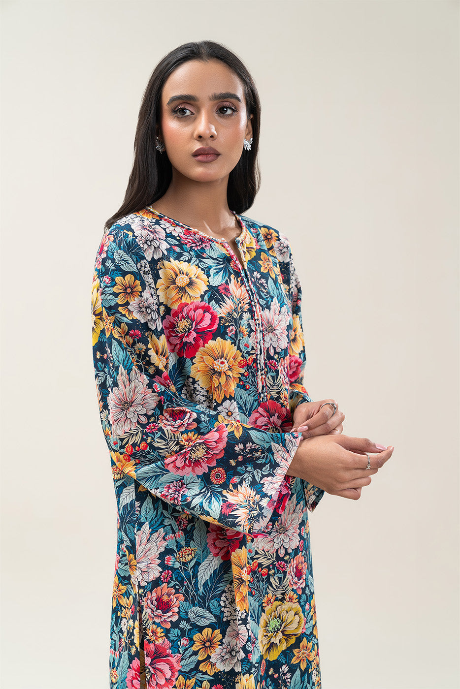 2 PIECE PRINTED KHADDAR SUIT (PRET)BT2250002DP2043-MULTI-2000000294474-8