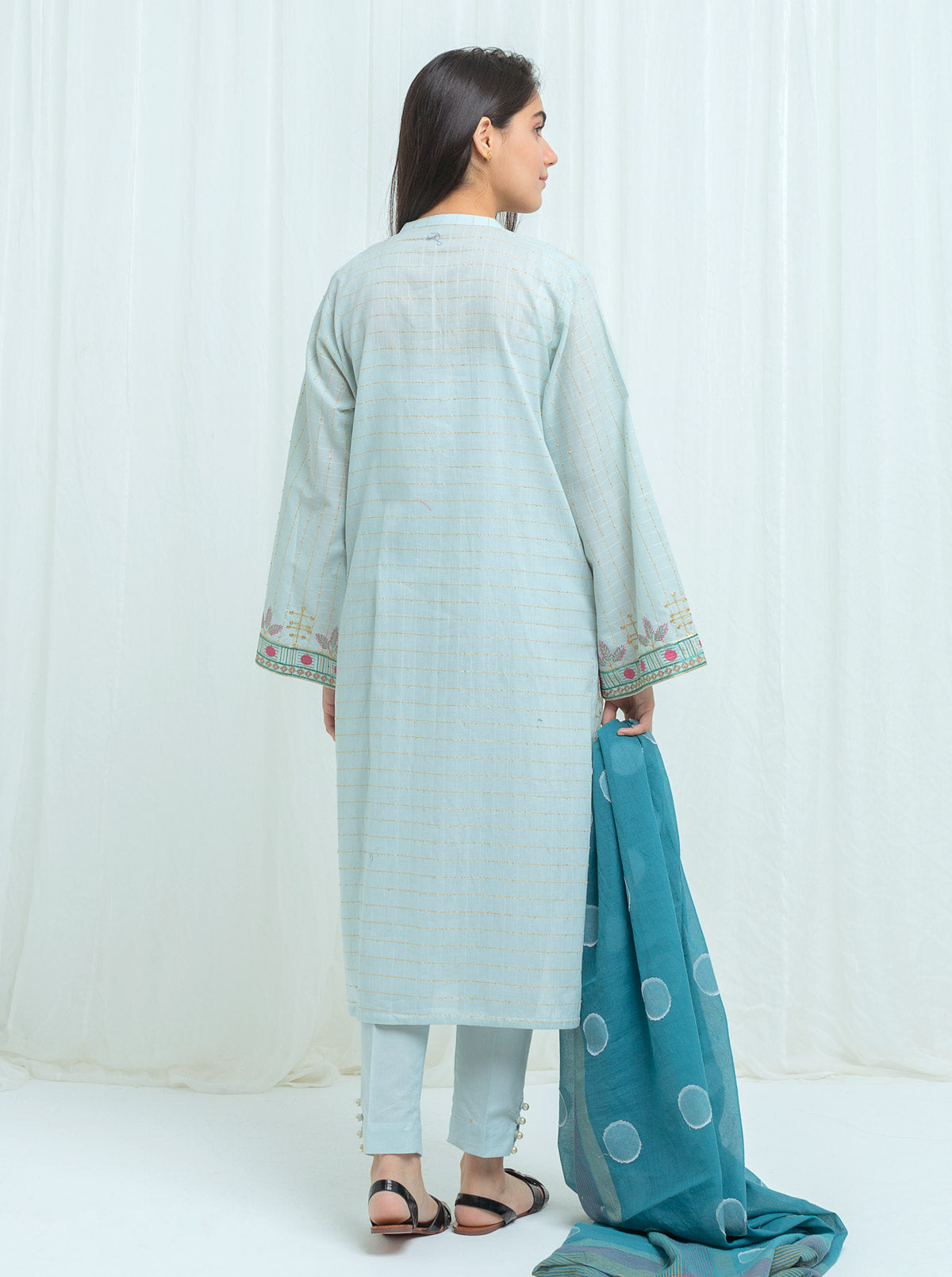 3 PIECE EMBROIDERED GOLD ZARI SUIT (HIGH PRET)