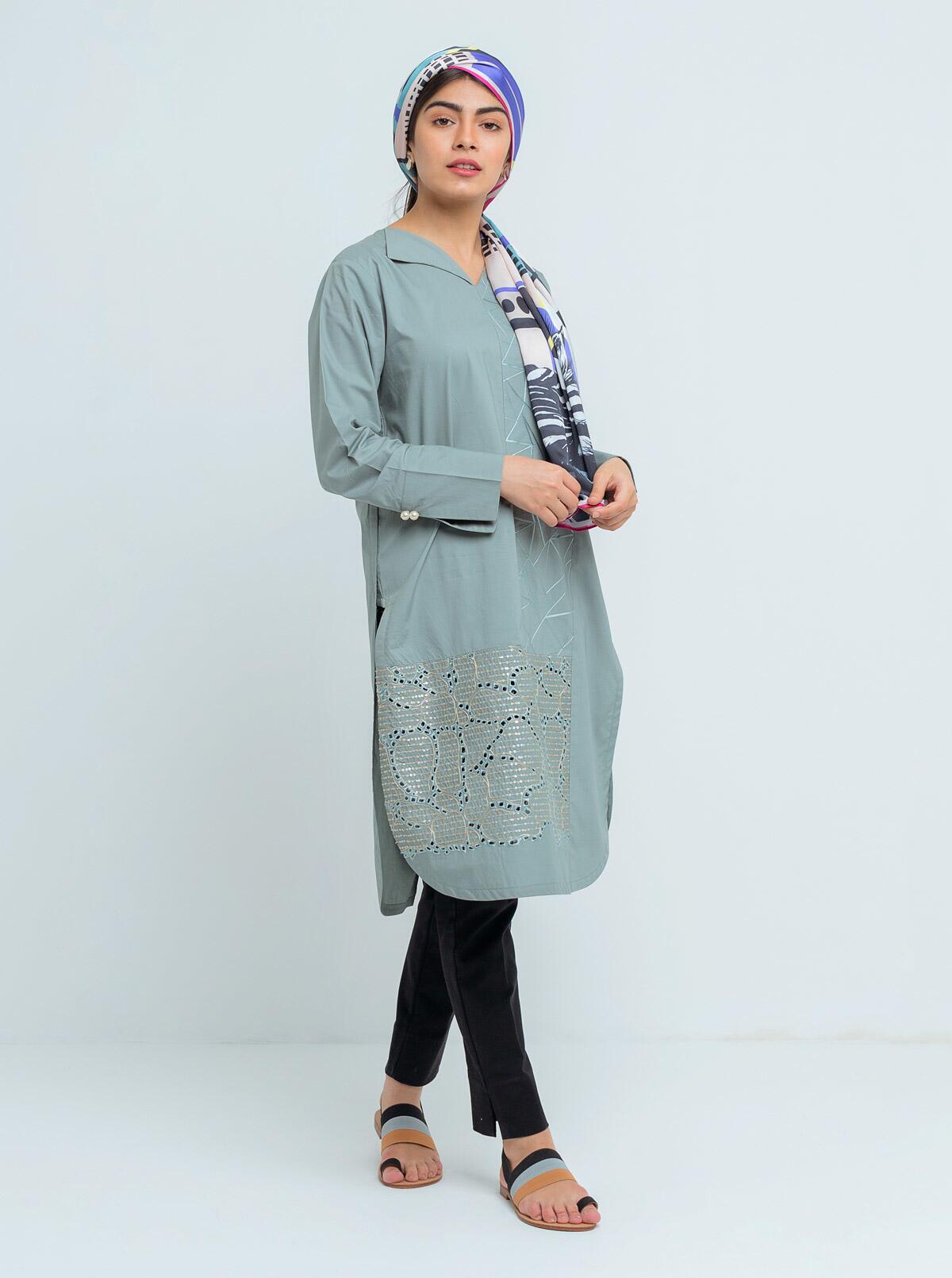DA-1578 BLACK EMBROIDERED KURTA