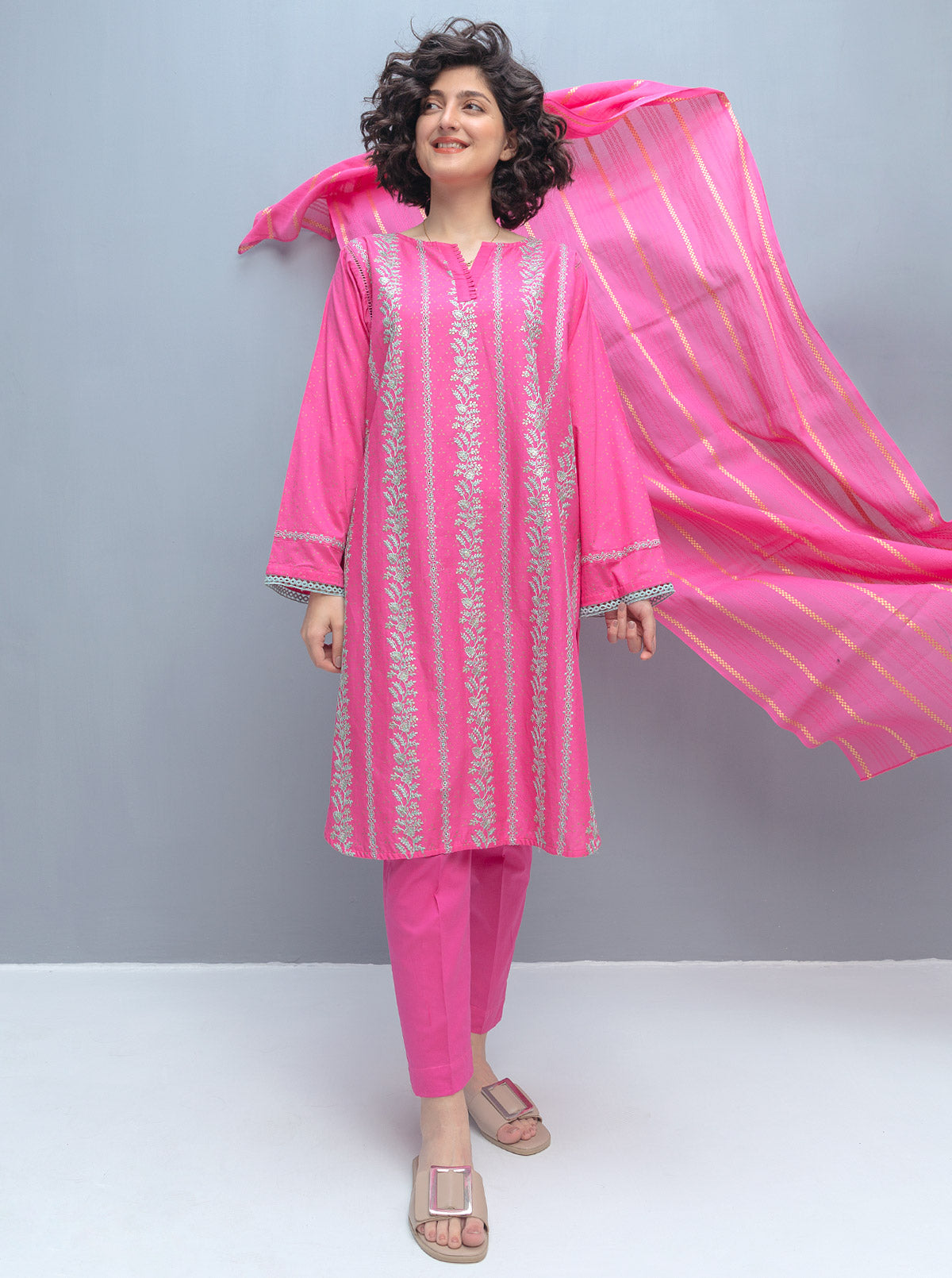 SS25DA-2593 BROWN 2PCS EMBROIDERED KURTA WITH TROUSER