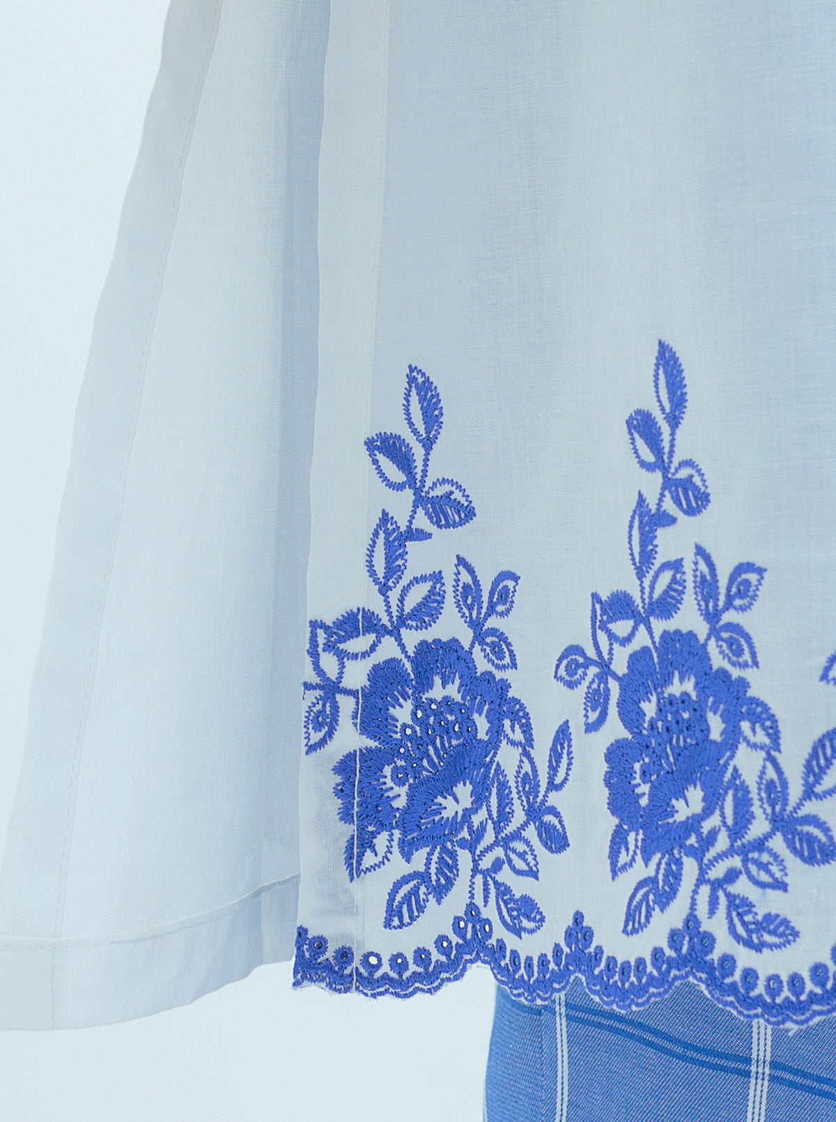 Embroidered Lawn Shirt (Pret)