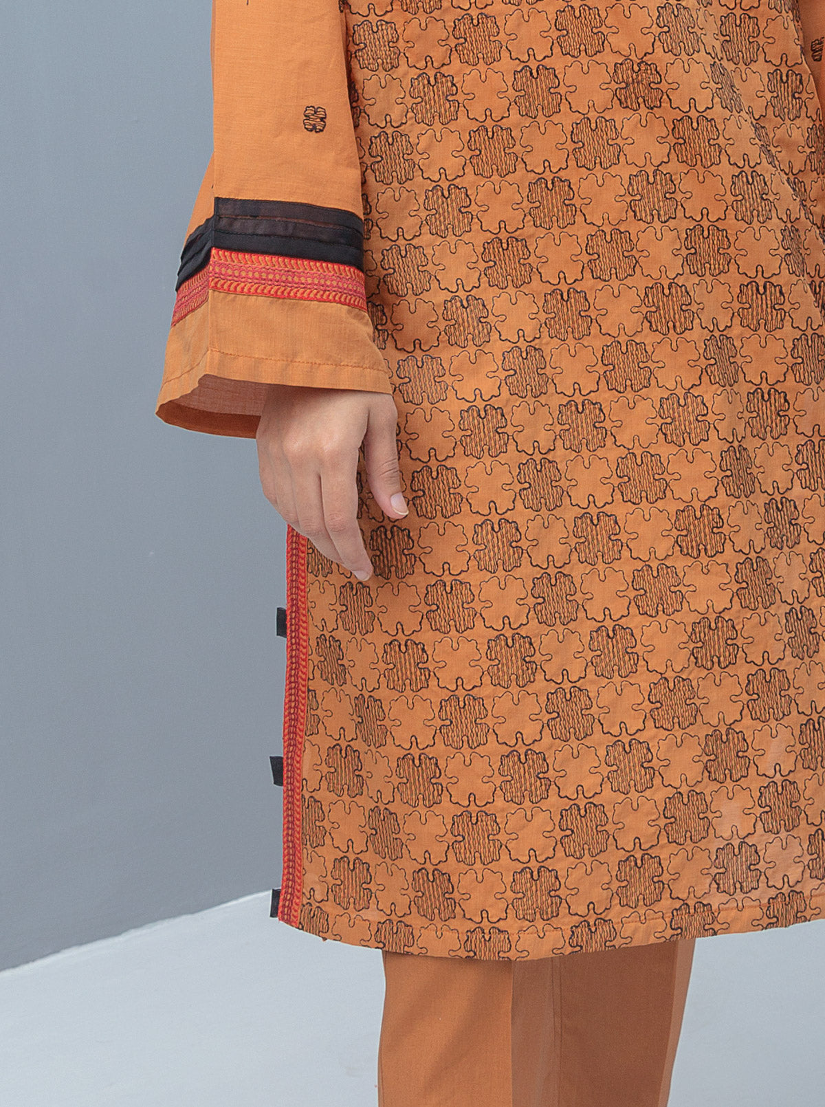 3 PIECE EMBROIDERED LAWN SUIT-CERULEAN PINE (UNSTITCHED)