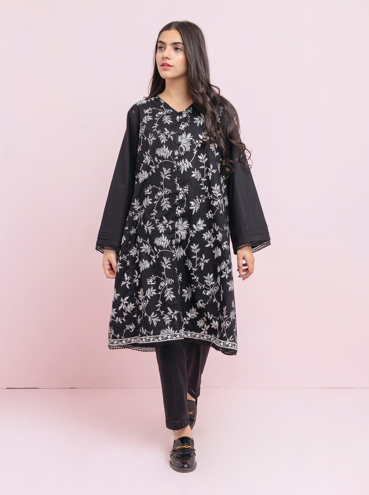 SEYA - Lilac Embroidered Kurta