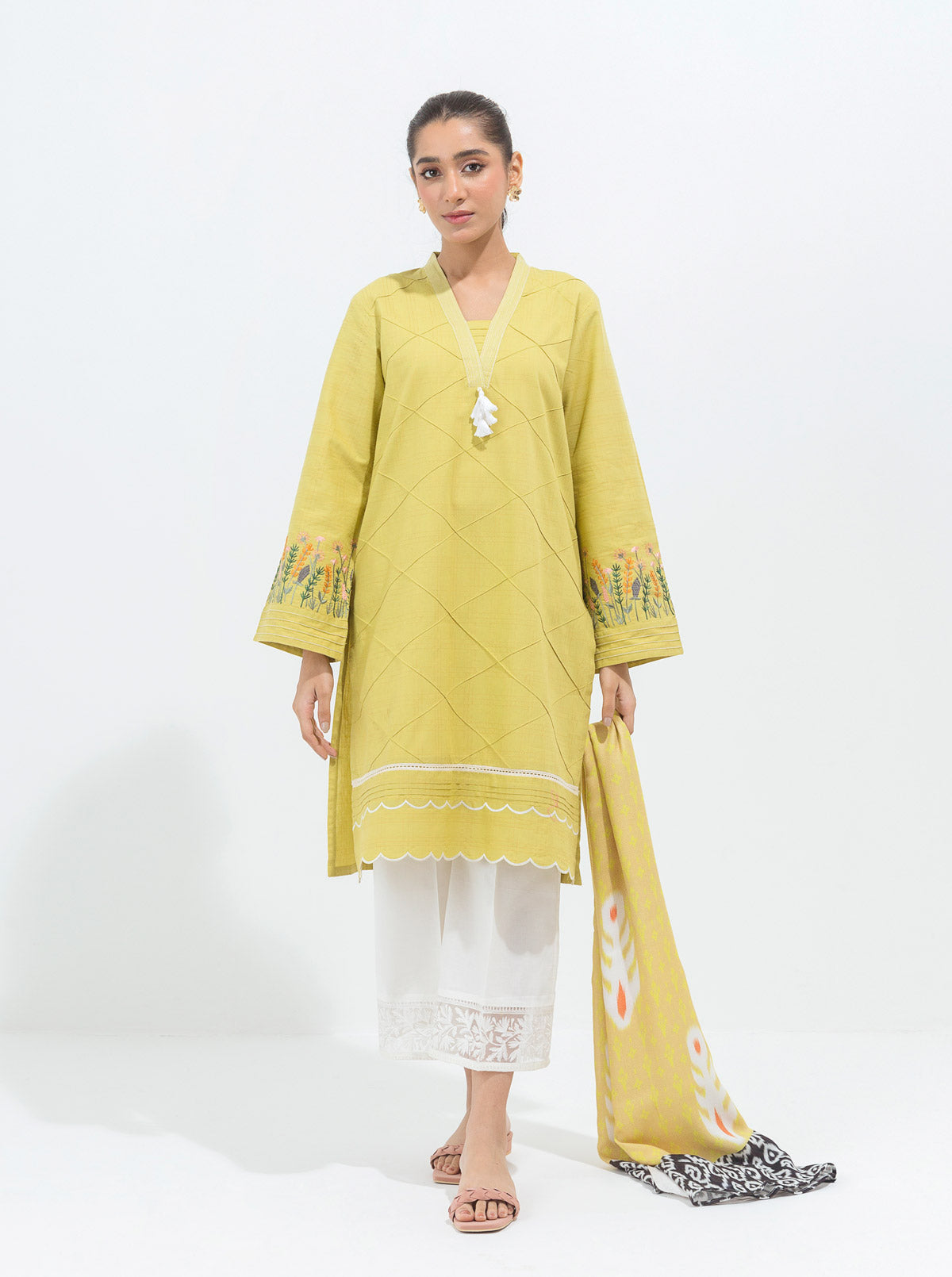 Embroidered Shirt With Stole