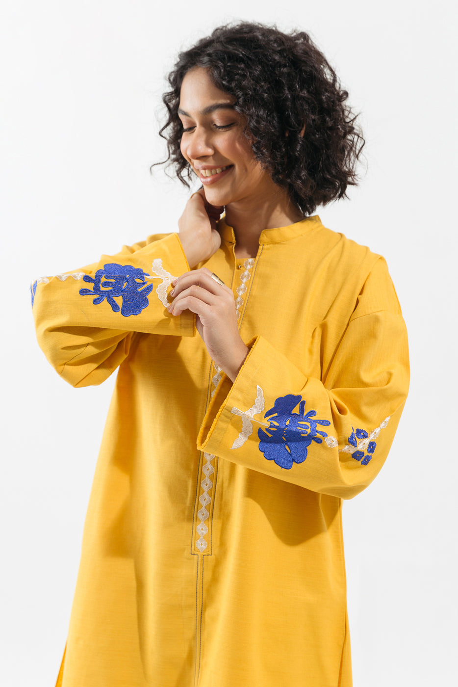 EMBROIDERED SHIRT