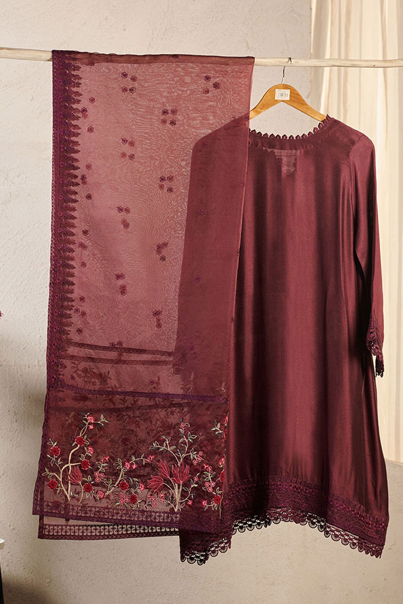 https://cdn.shopify.com/s/files/1/0587/3080/7460/products/da-2020-edit2.jpg?v=1736415579