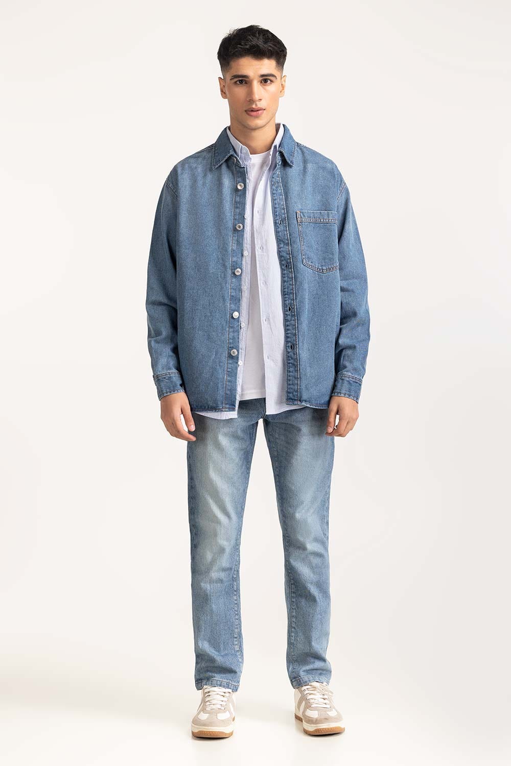 https://cdn.shopify.com/s/files/1/0706/3253/8159/files/denim_shacket_mn-dncs-ws24-003_5.jpg?v=1758455603