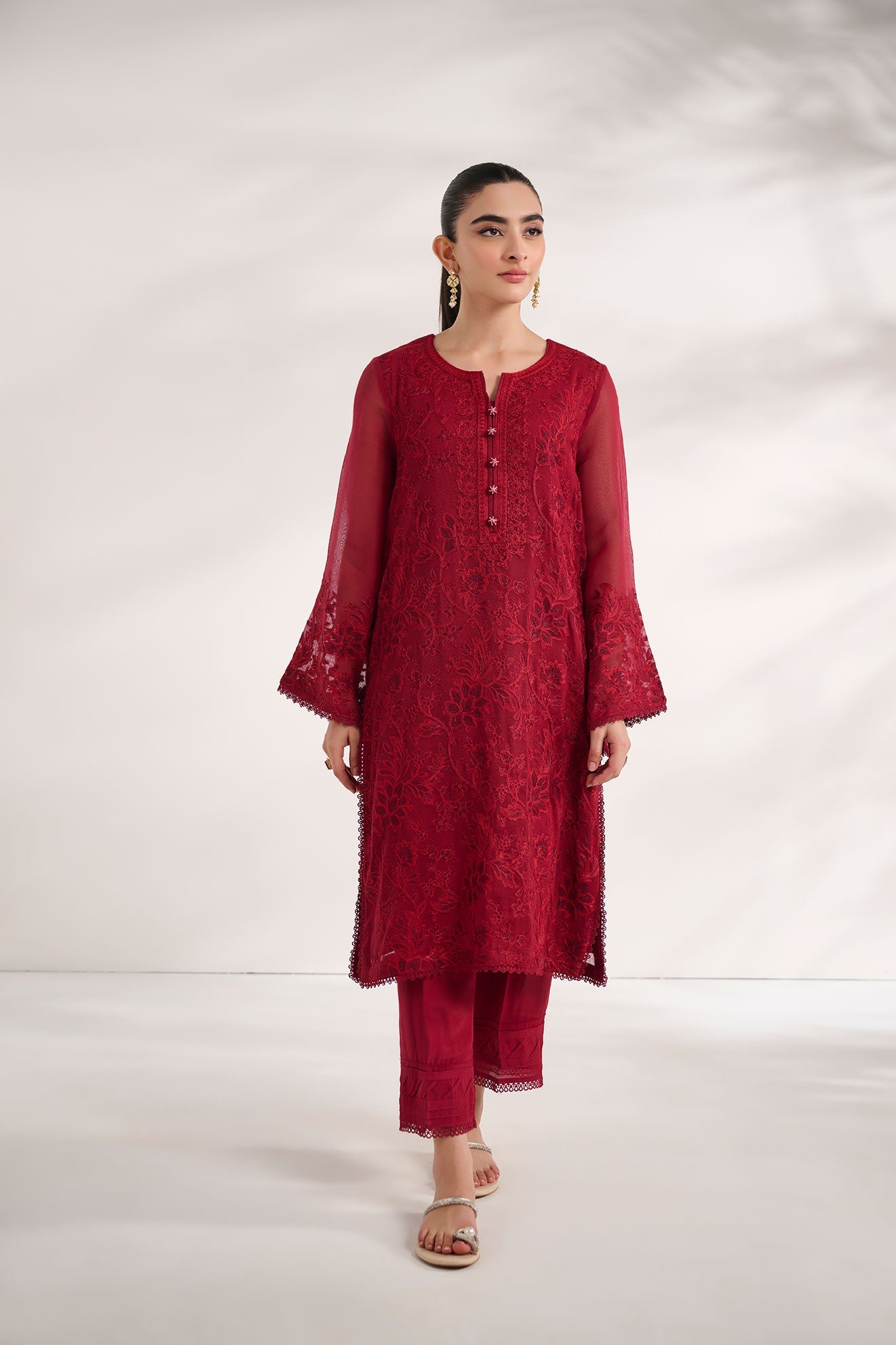 https://cdn.shopify.com/s/files/1/0587/3080/7460/files/dhanak-e-com-18-oct-2441435.jpg?v=1736485618