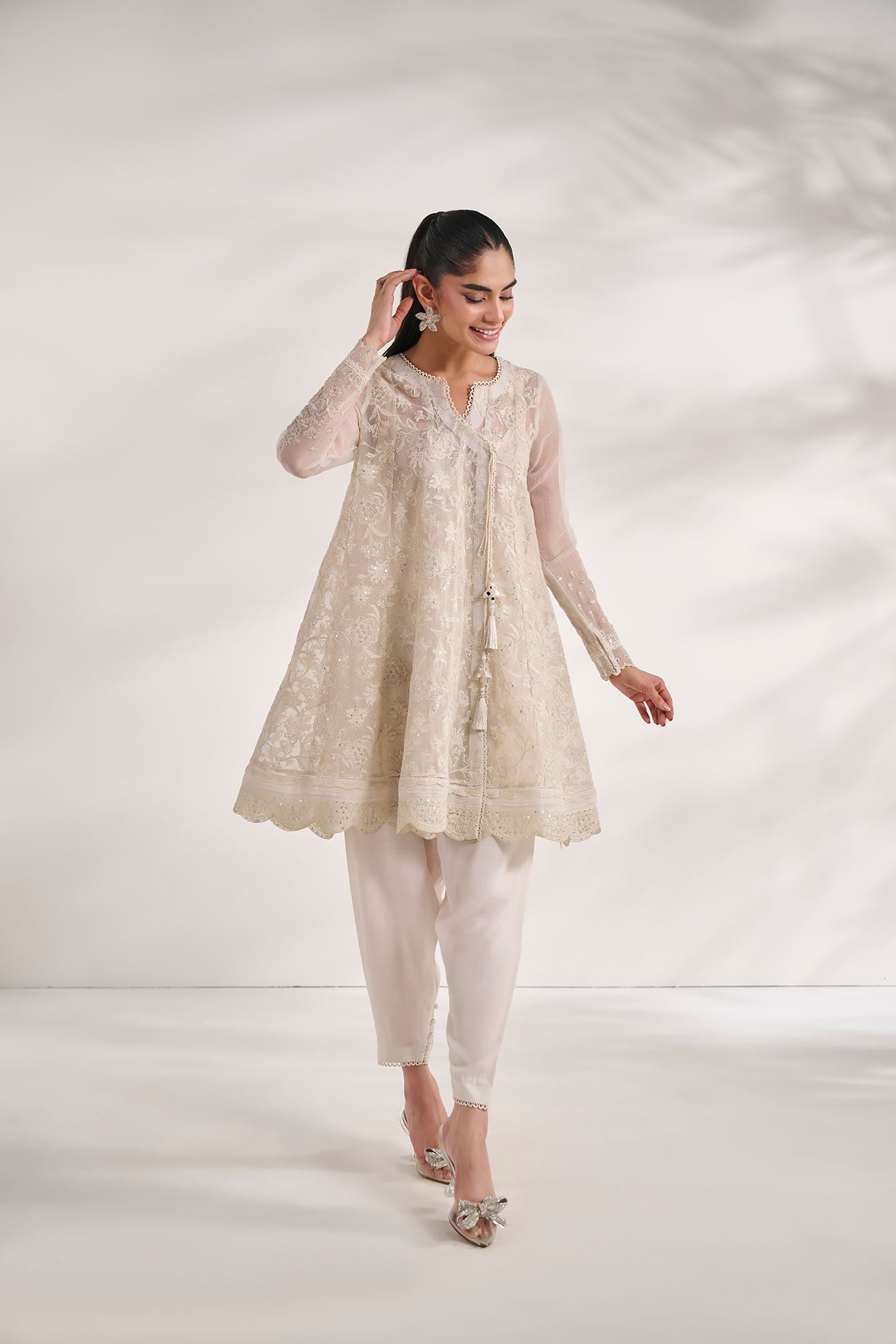 https://cdn.shopify.com/s/files/1/0587/3080/7460/files/dhanak-e-com-18-oct-2441683.jpg?v=1736485908