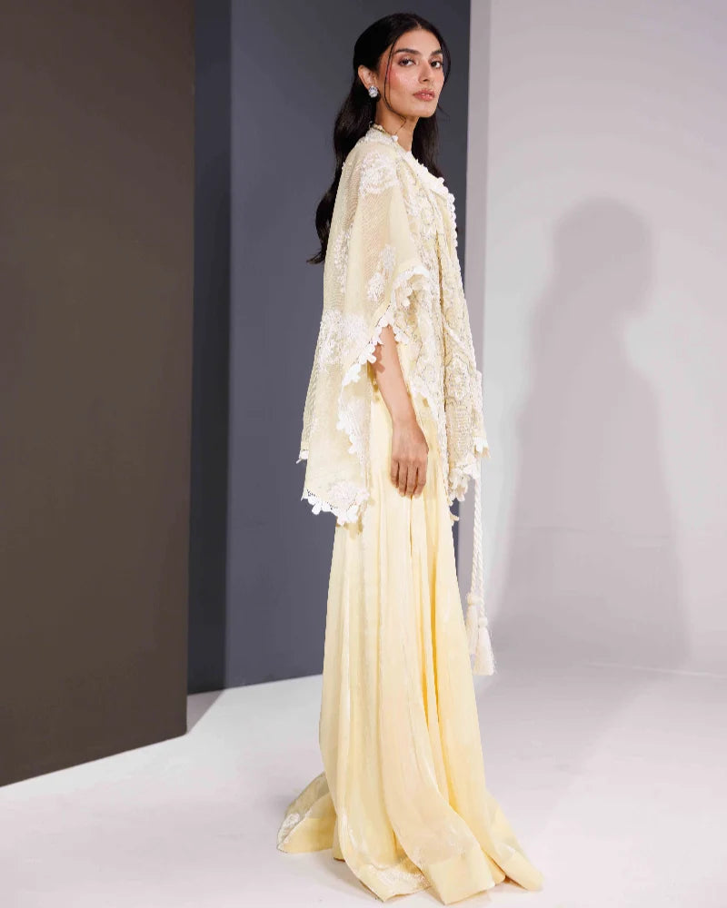 Dilara Cape