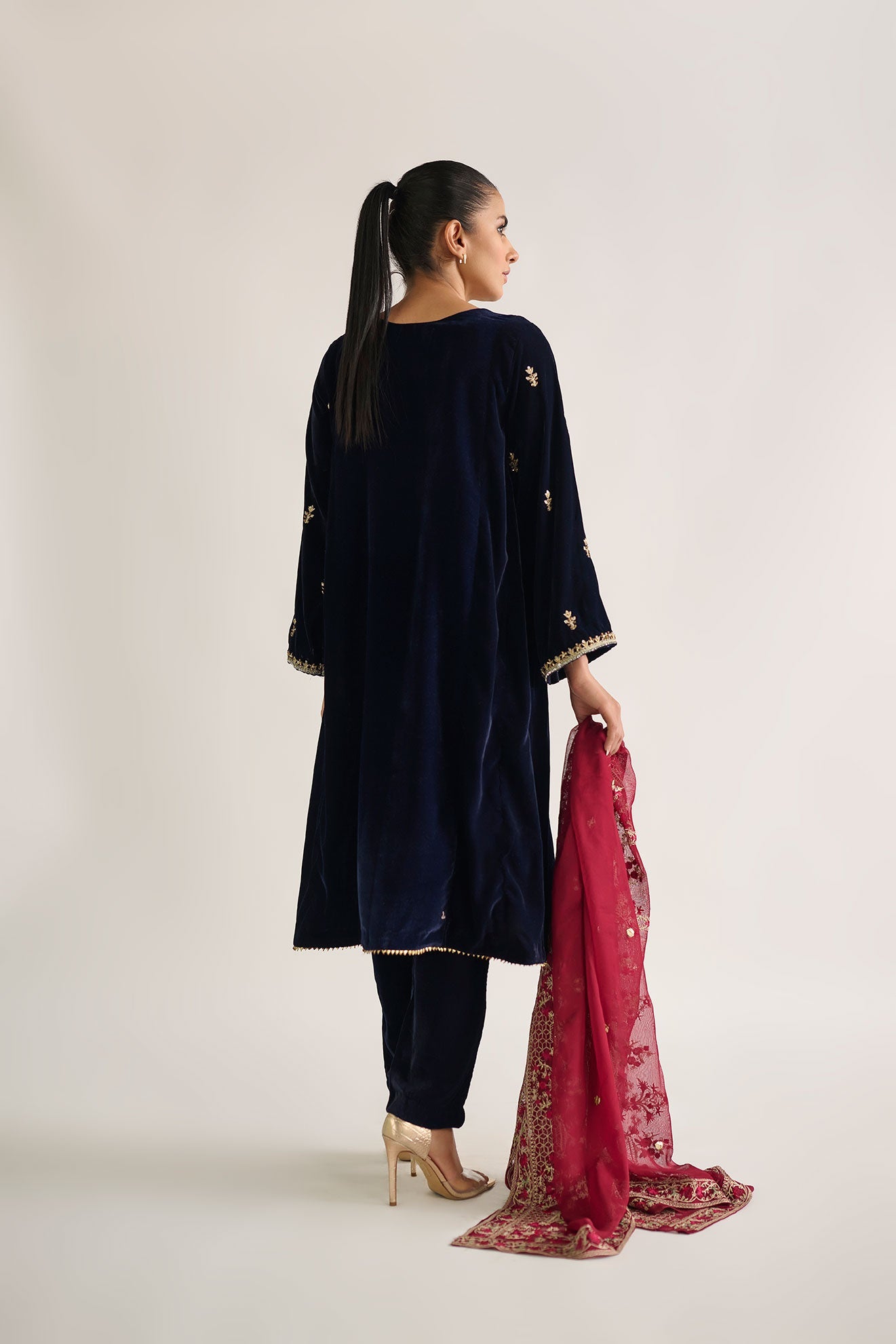 https://cdn.shopify.com/s/files/1/0587/3080/7460/products/dl-0234_4.jpg?v=1736415149