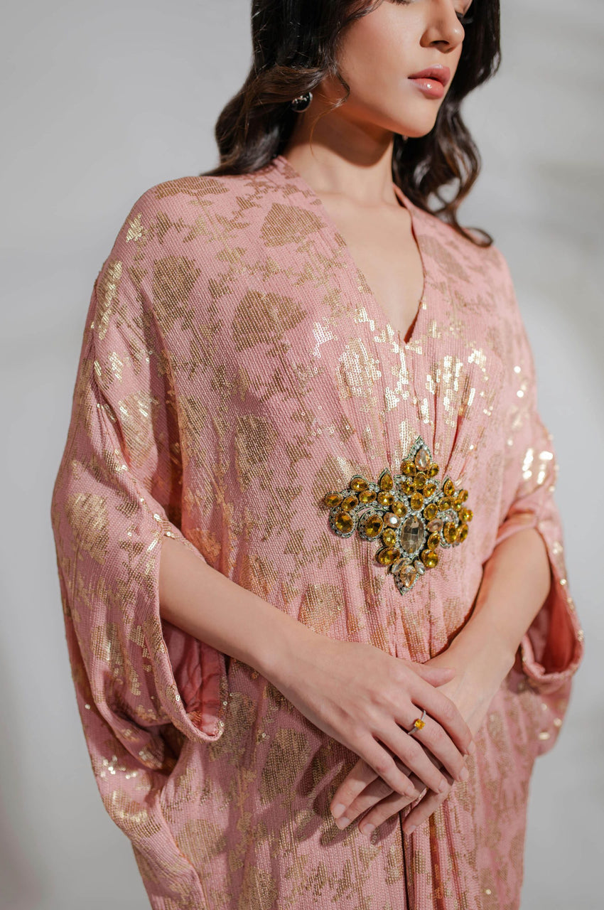Ayin Pink