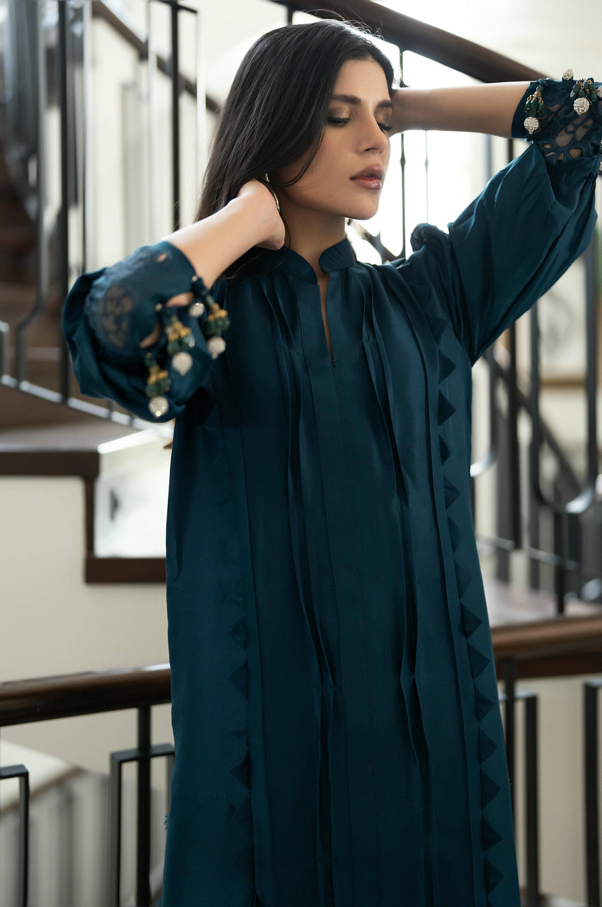 Emine Teal
