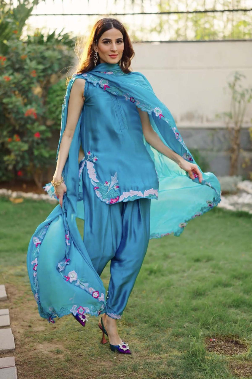The Zariya Teal Set