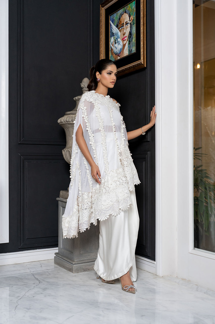 Nysa - White Tunic Cape