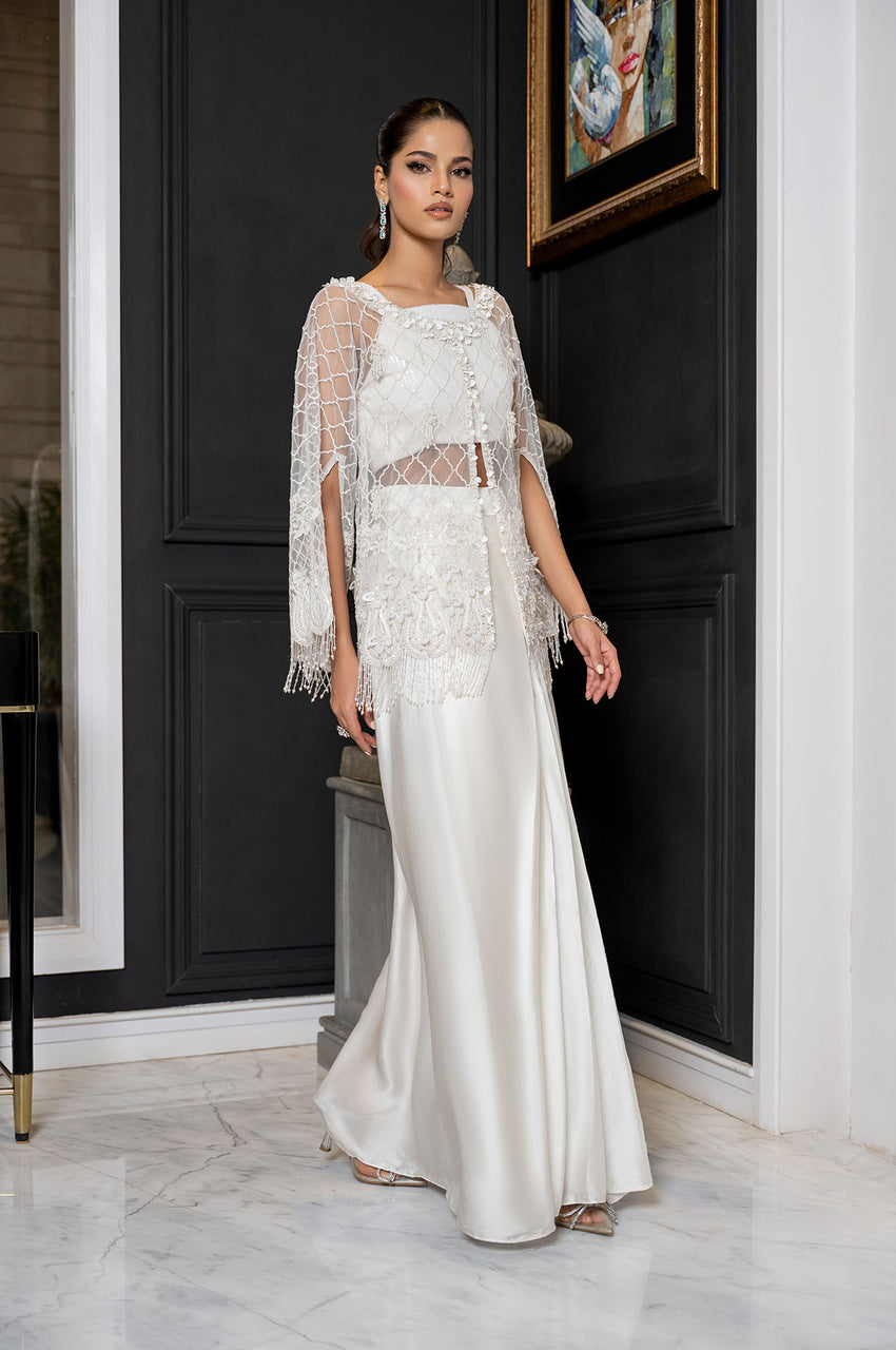 Annie - White Cape