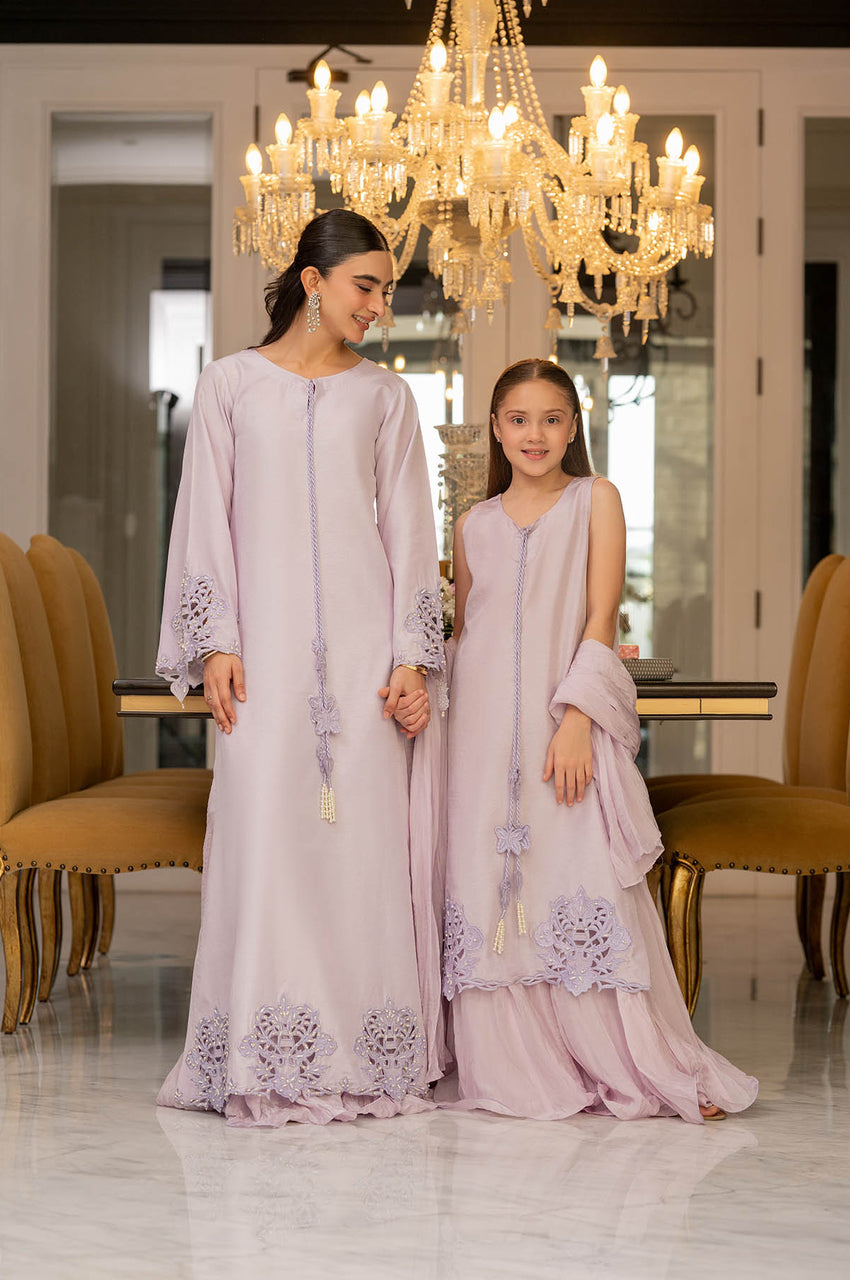 Lilac Muse