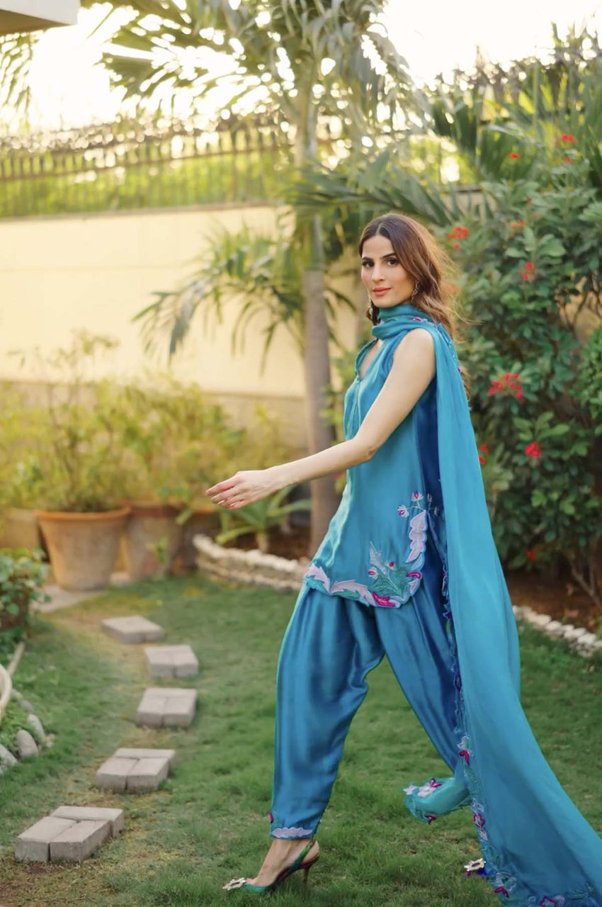 The Zariya Teal Set