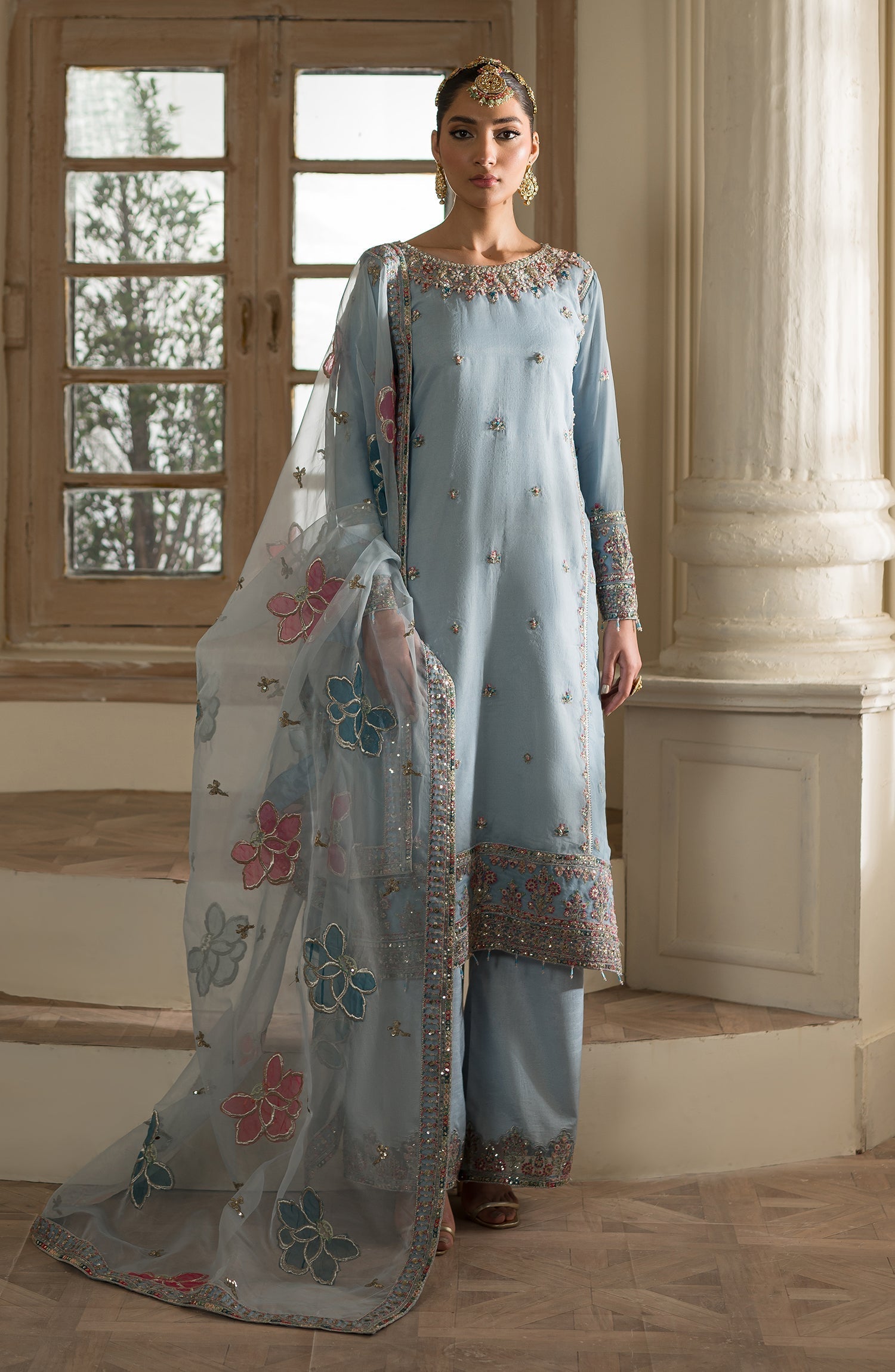 Emaan Adeel – Esra Style