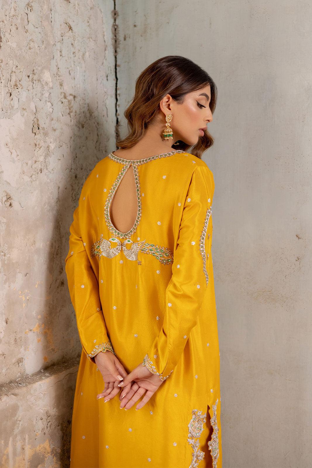 Arya Saffron