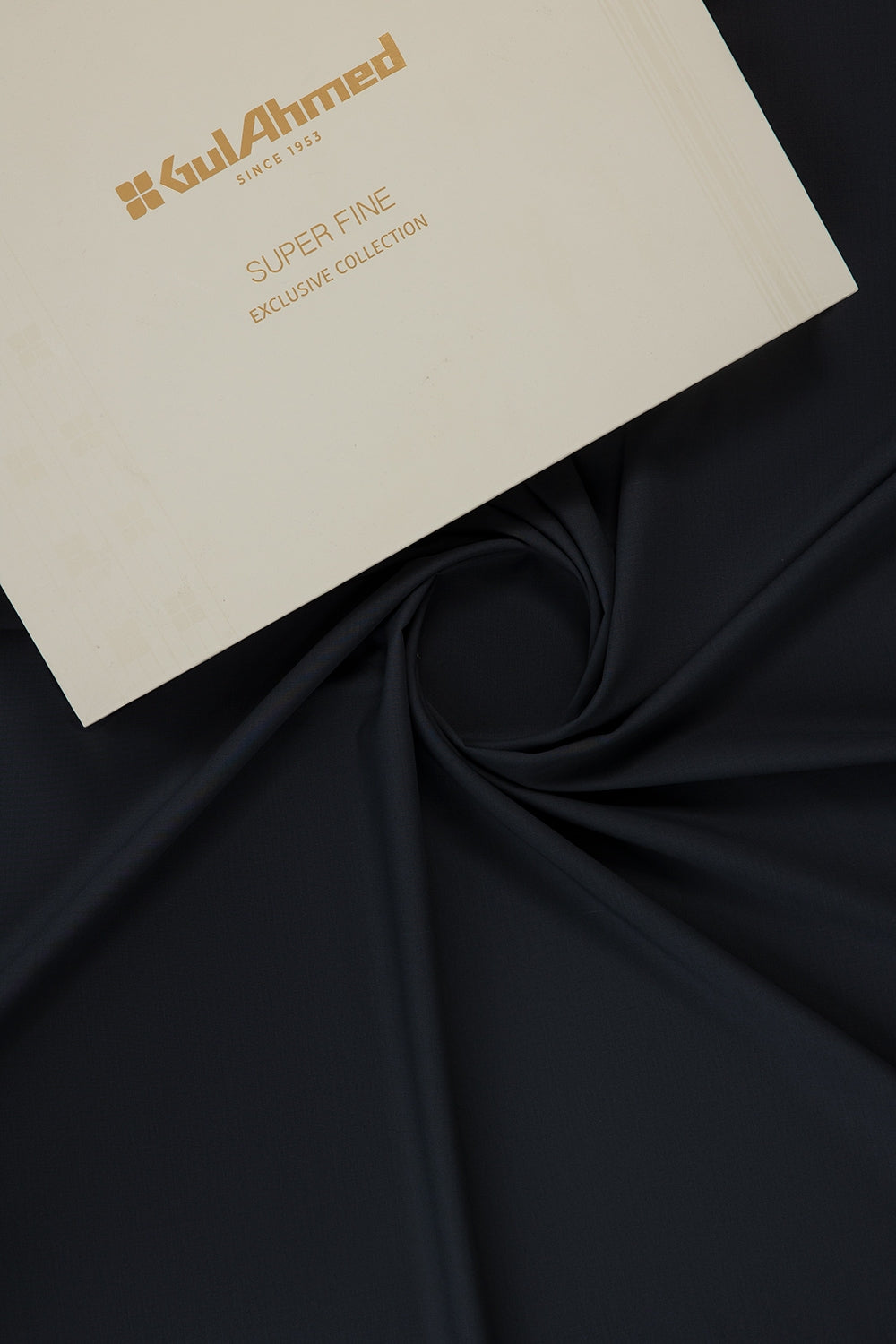 Faramond Unstitched Fabric Blended With Gift Box