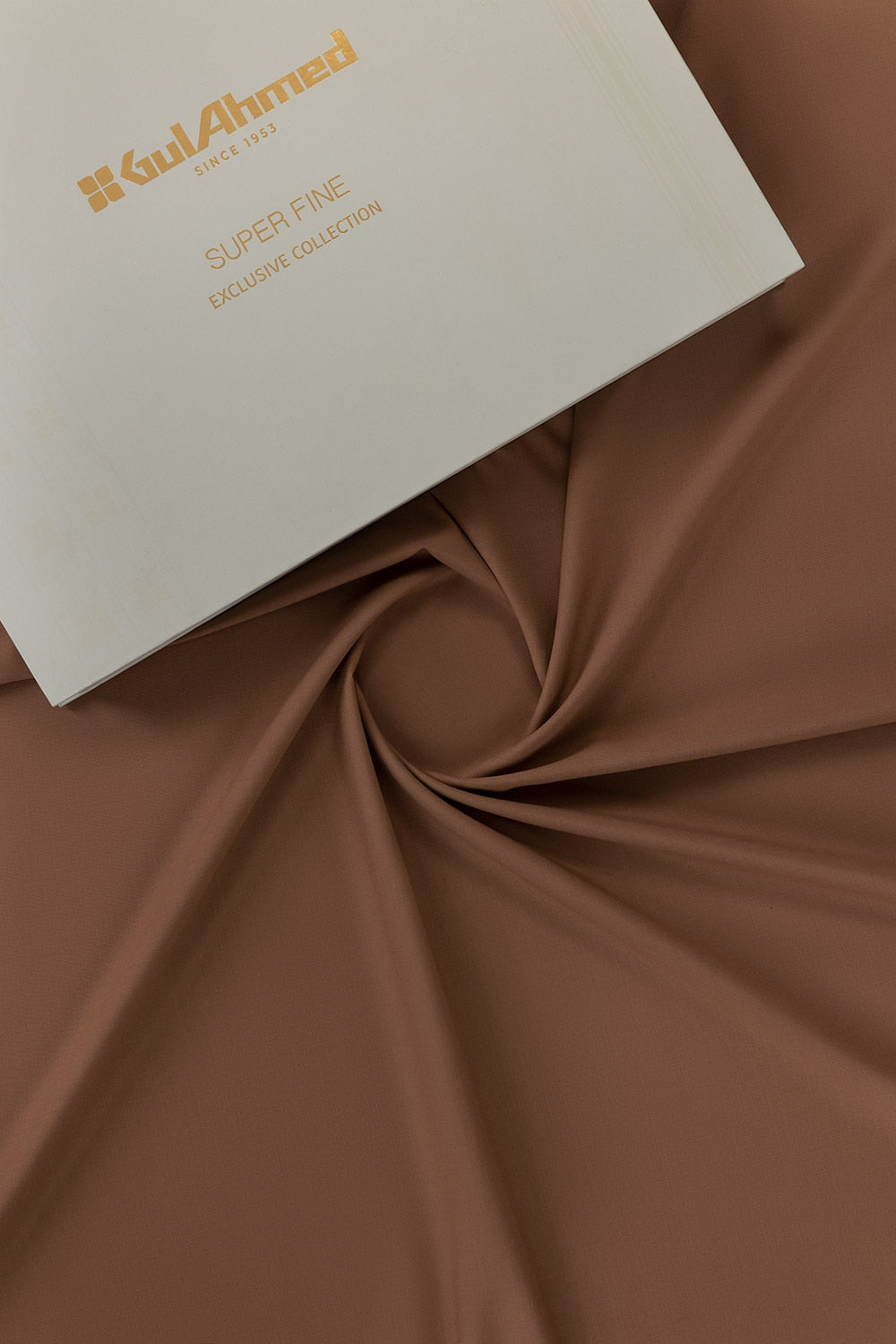 Faramond Unstitched Fabric Blended With Gift Box