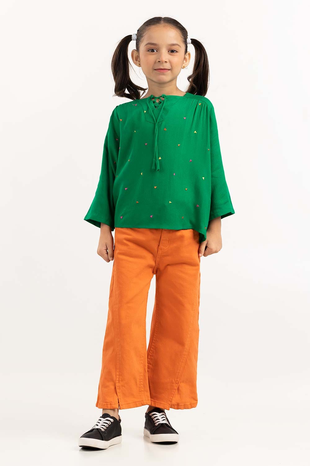 https://cdn.shopify.com/s/files/1/0706/3253/8159/files/green_viscose_blouse_with_full_sleeves_224-617-015_3.jpg?v=1758454662