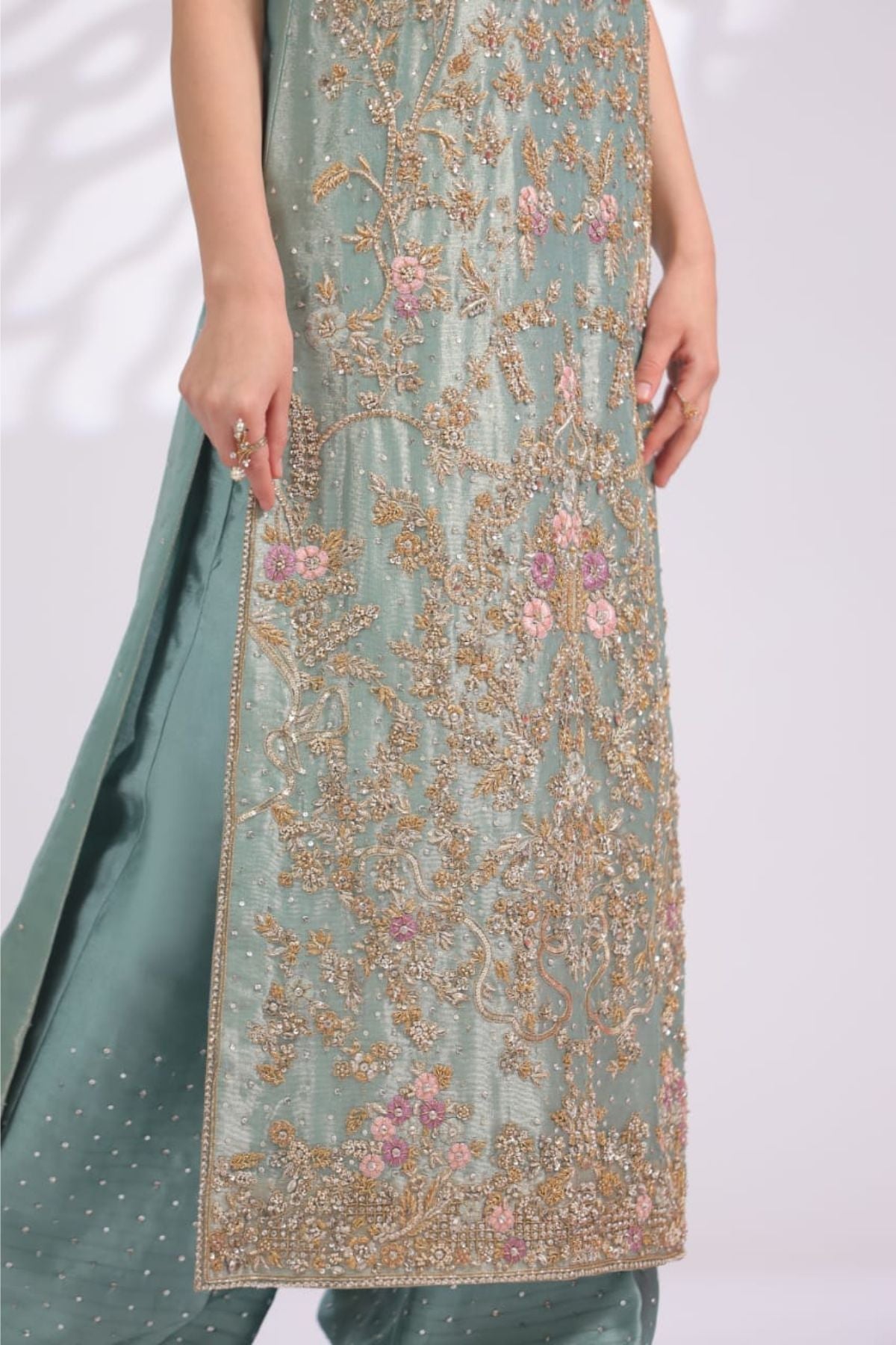 Haris Ansari – Ariya Style
