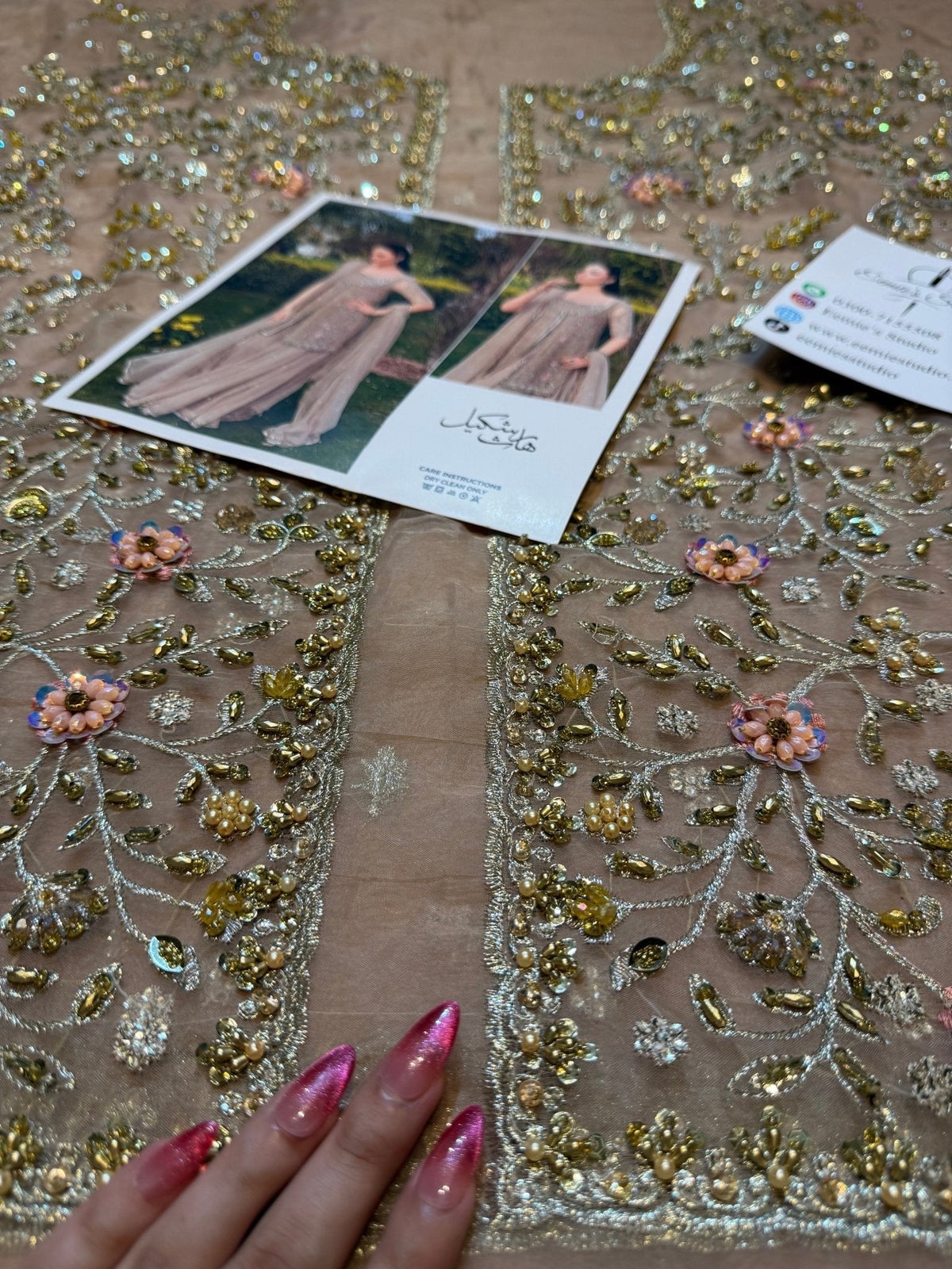 Haris Shakeel – Aleena Khan Champagne Onion Pink Style