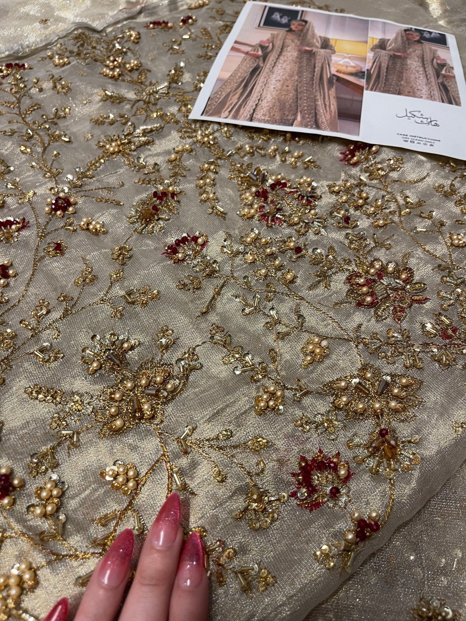 Haris Shakeel – Maharani Ivory Gold Style