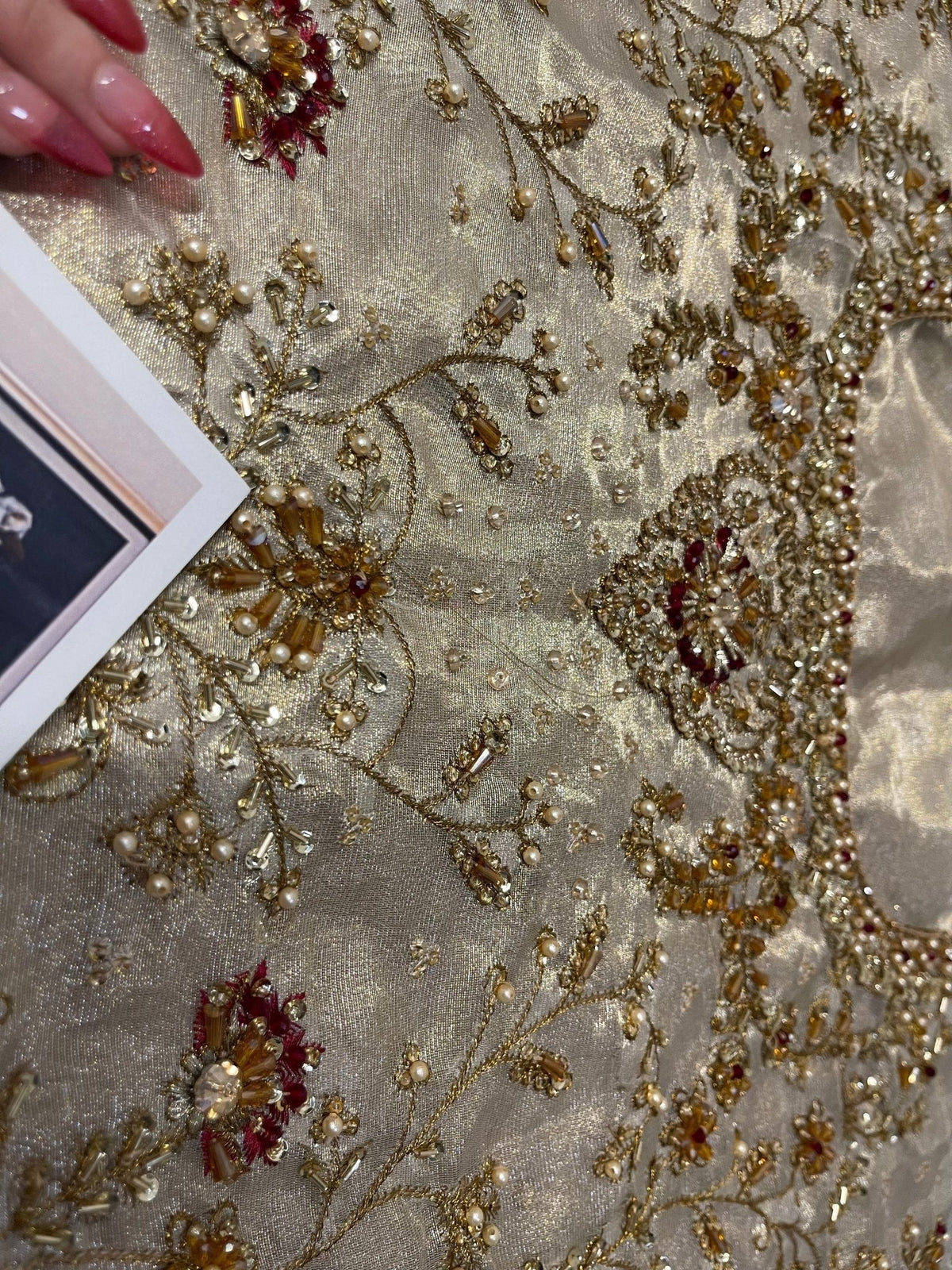 Haris Shakeel – Maharani Ivory Gold Style