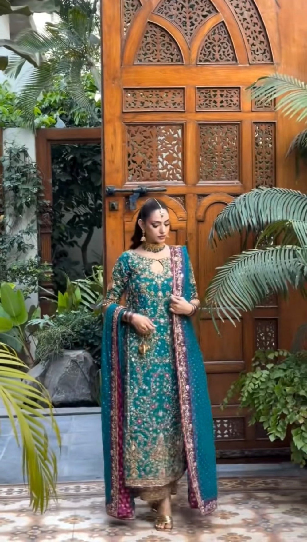 Haris Shakeel – Peacock Teal Style