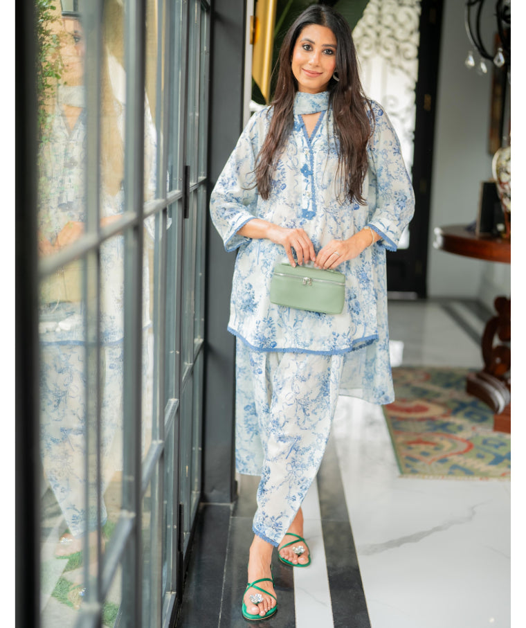 https://cdn.shopify.com/s/files/1/0580/8010/0412/files/humadilnawaz-duchess-of-mayfair-02.jpg?v=1781088721