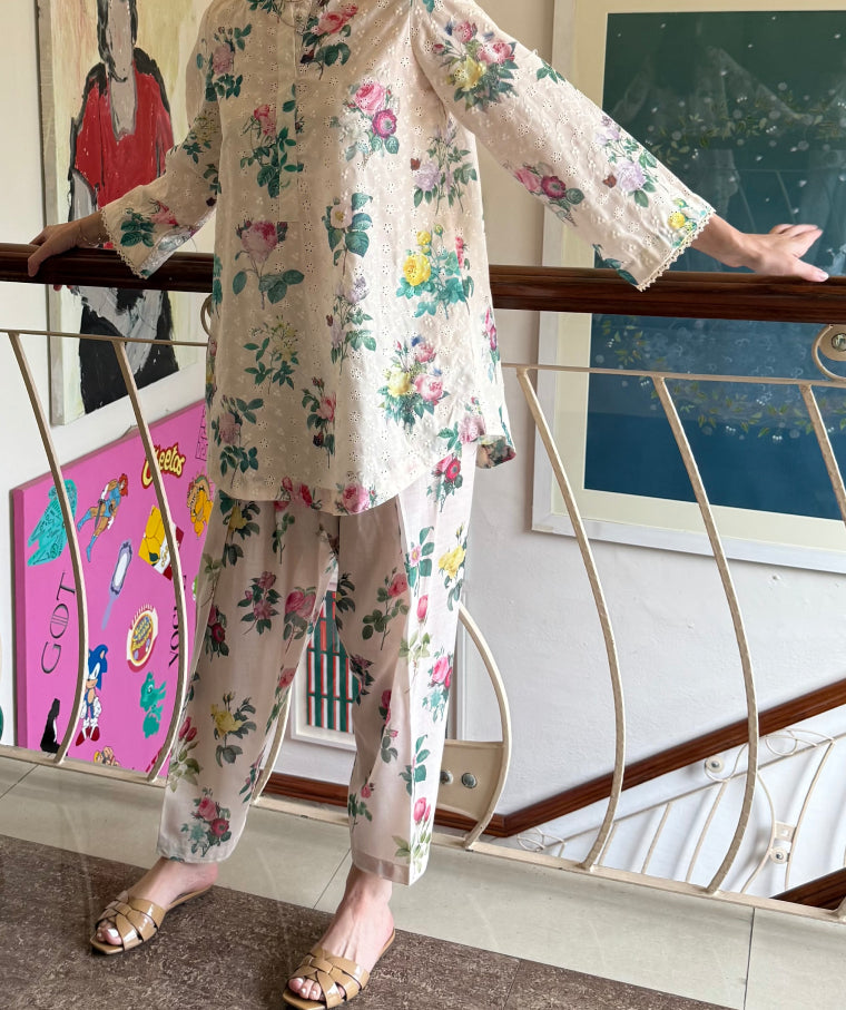 Peach Bunches on Chikan