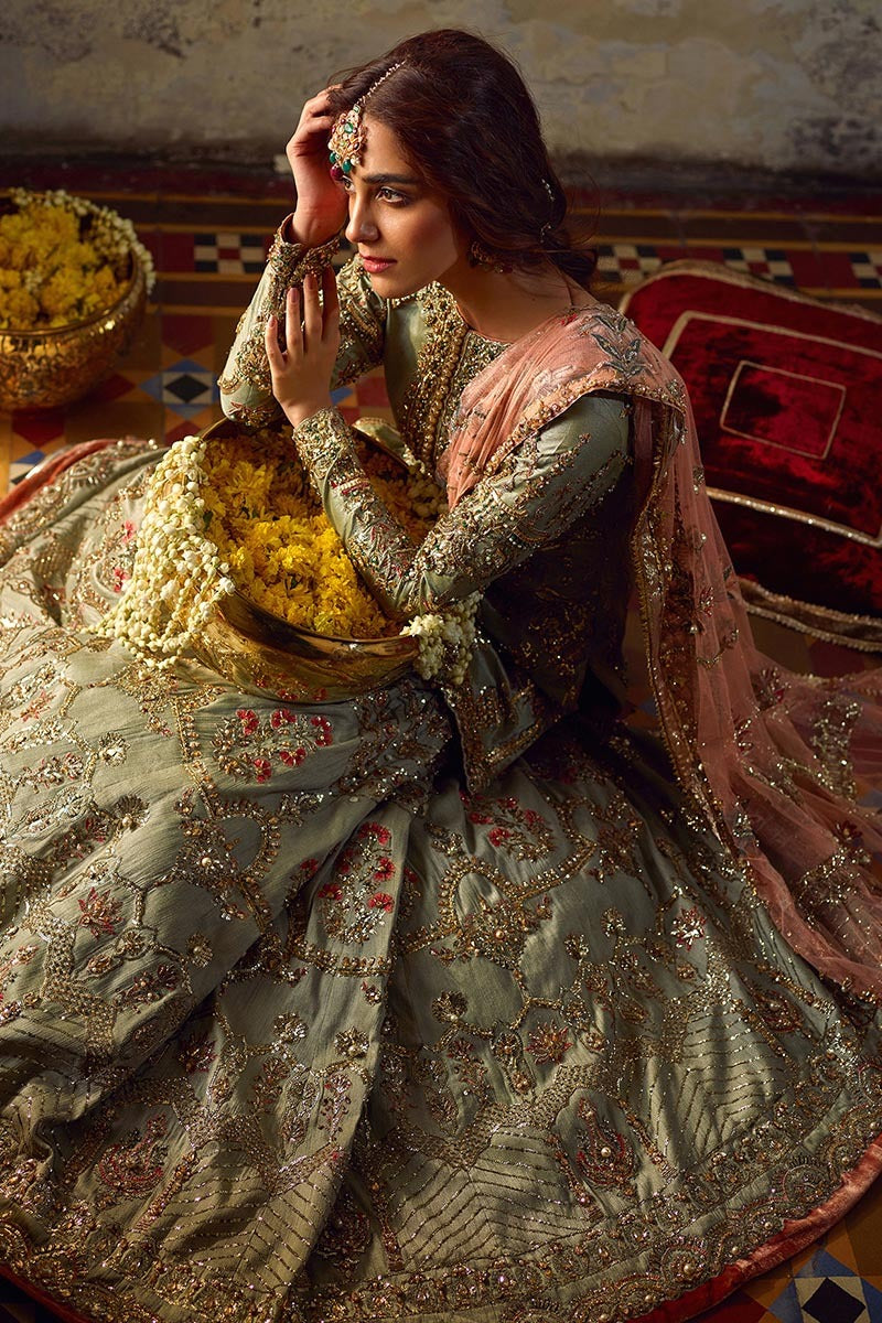 Gul-e-Zamurd Style — Mairaz Peach and Gold Lehenga Set