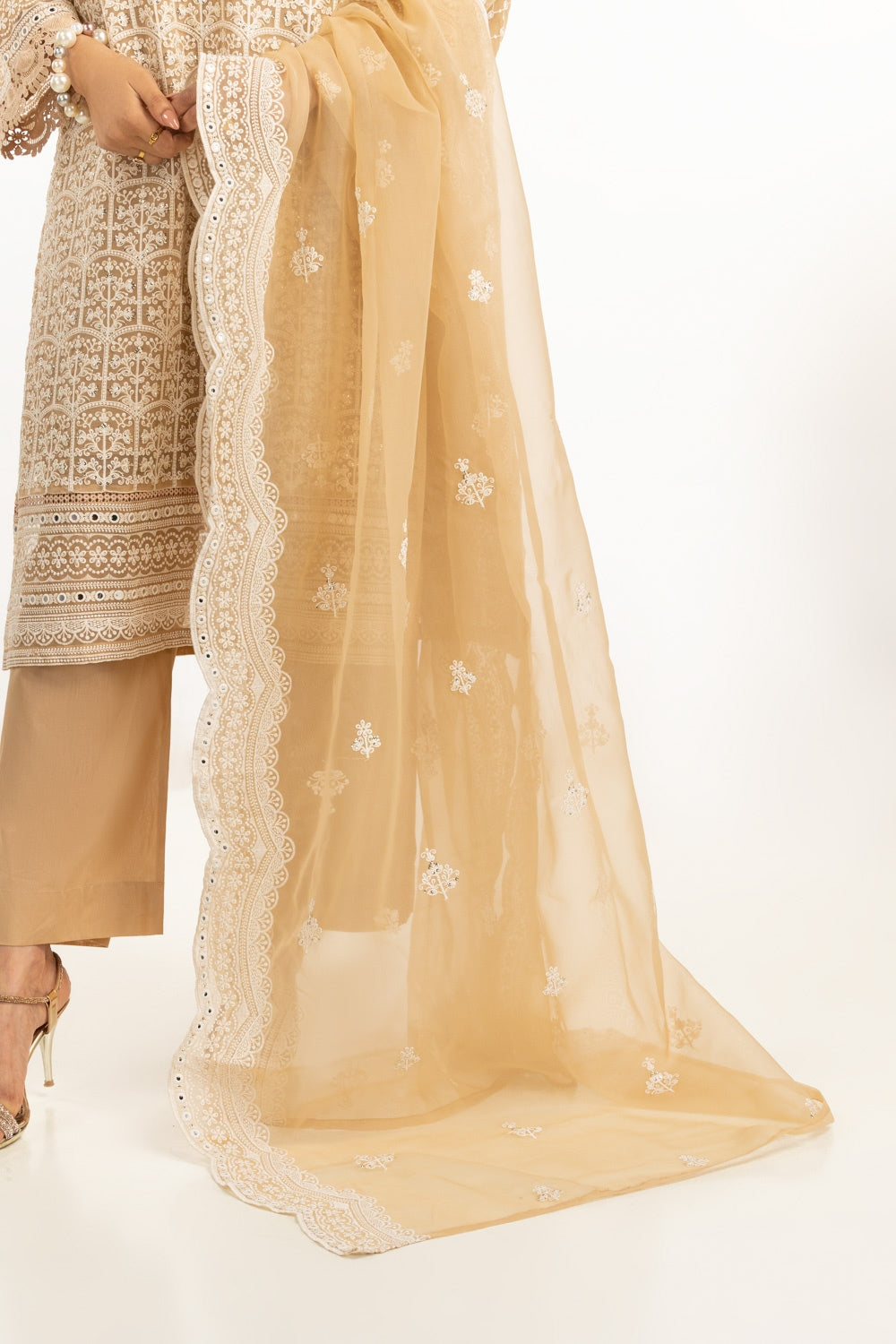 3Pc Organza Embroidered Suit