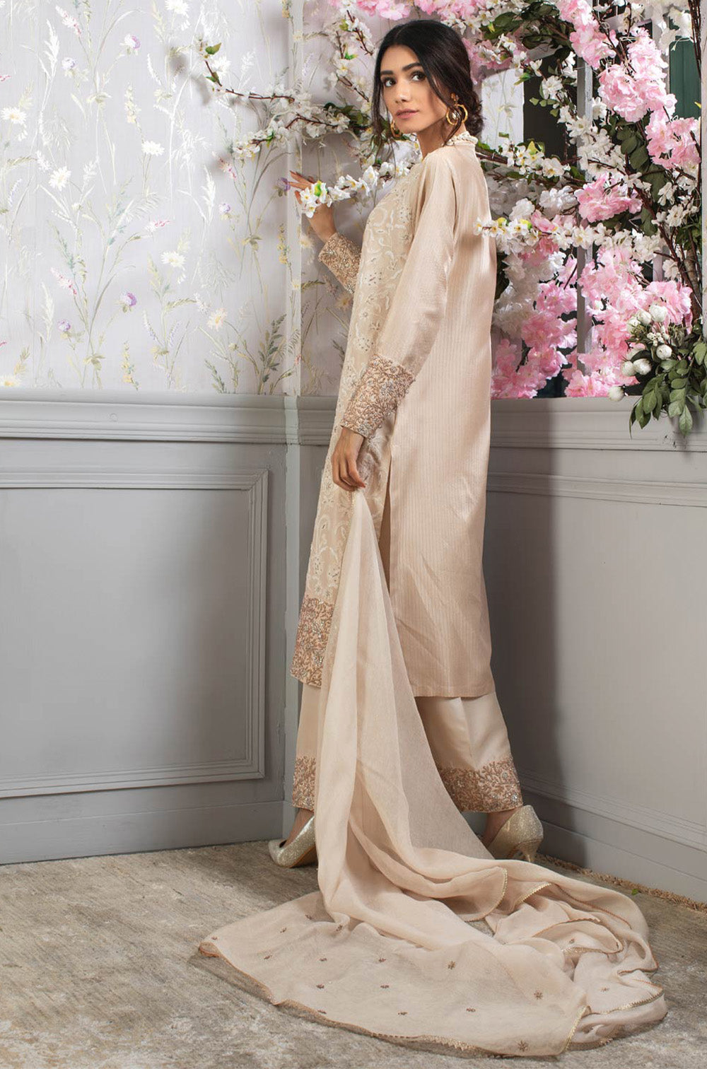 Ivory Deluxe
